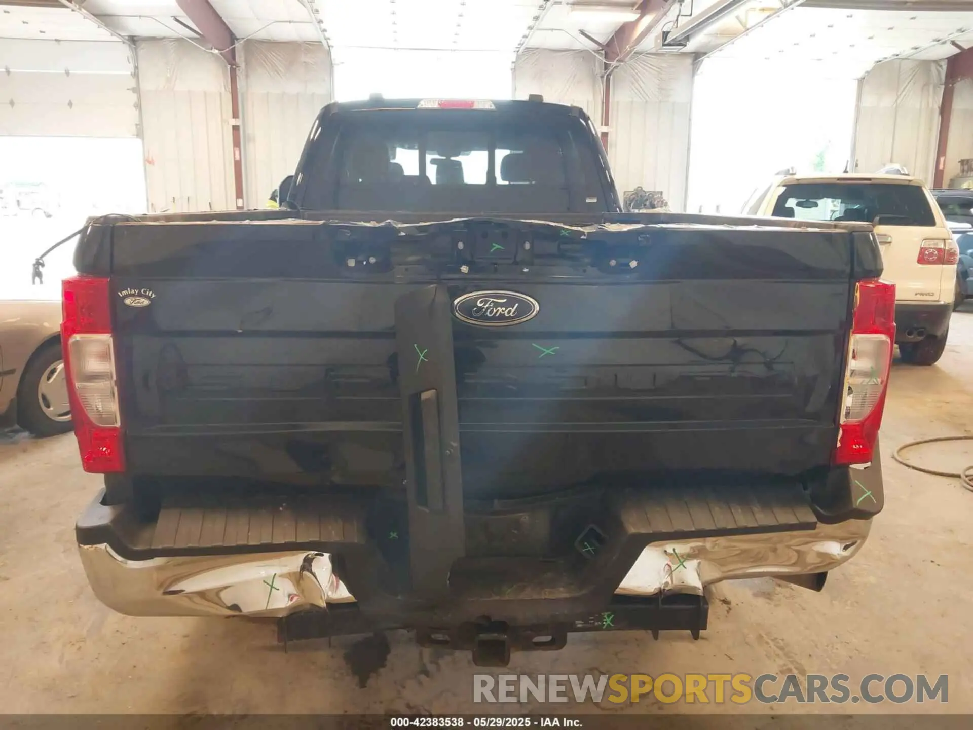 6 Photograph of a damaged car 1FT7W2B61LED31624 FORD F-250 2020