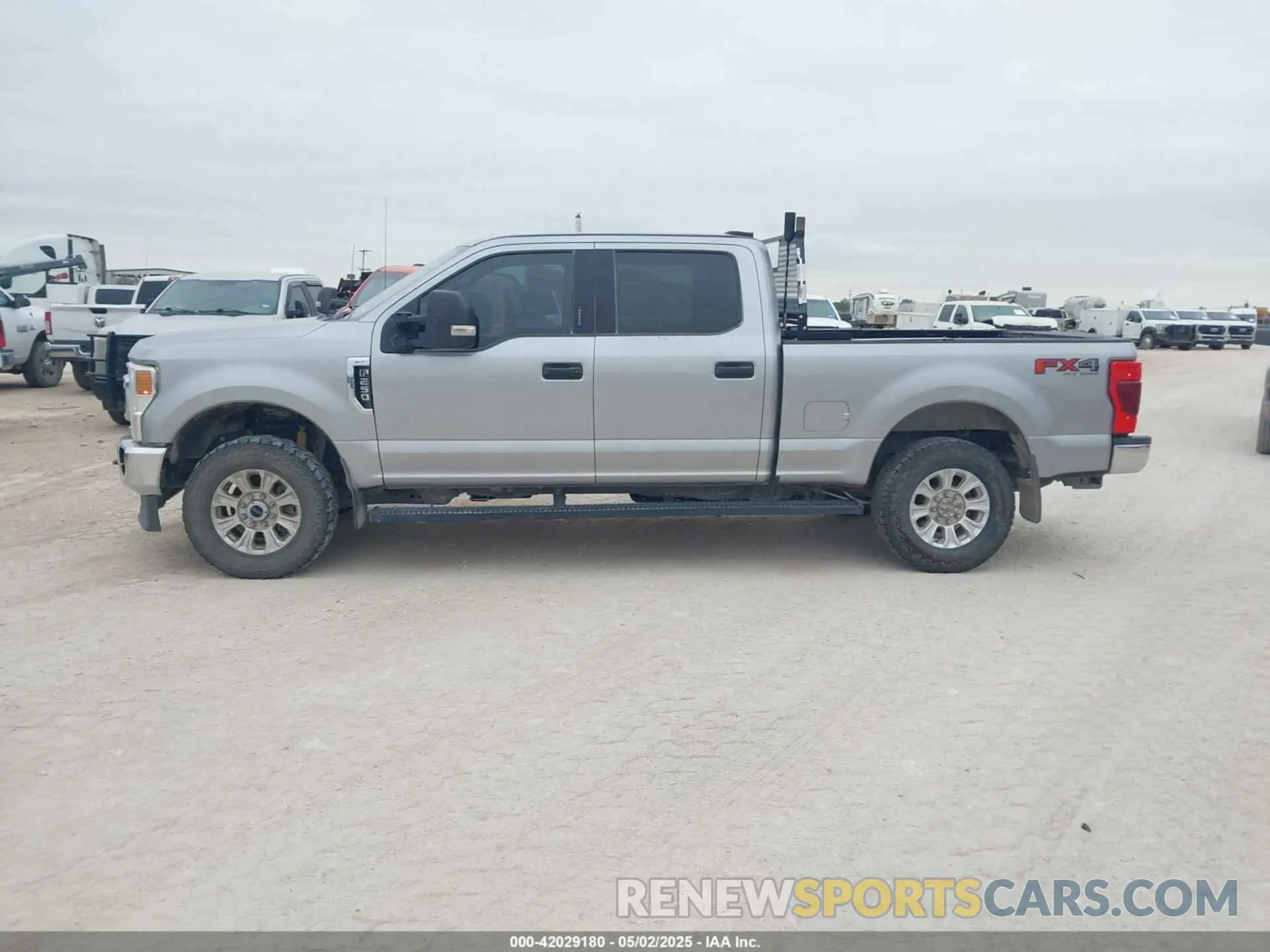 14 Photograph of a damaged car 1FT7W2B62LED95896 FORD F-250 2020