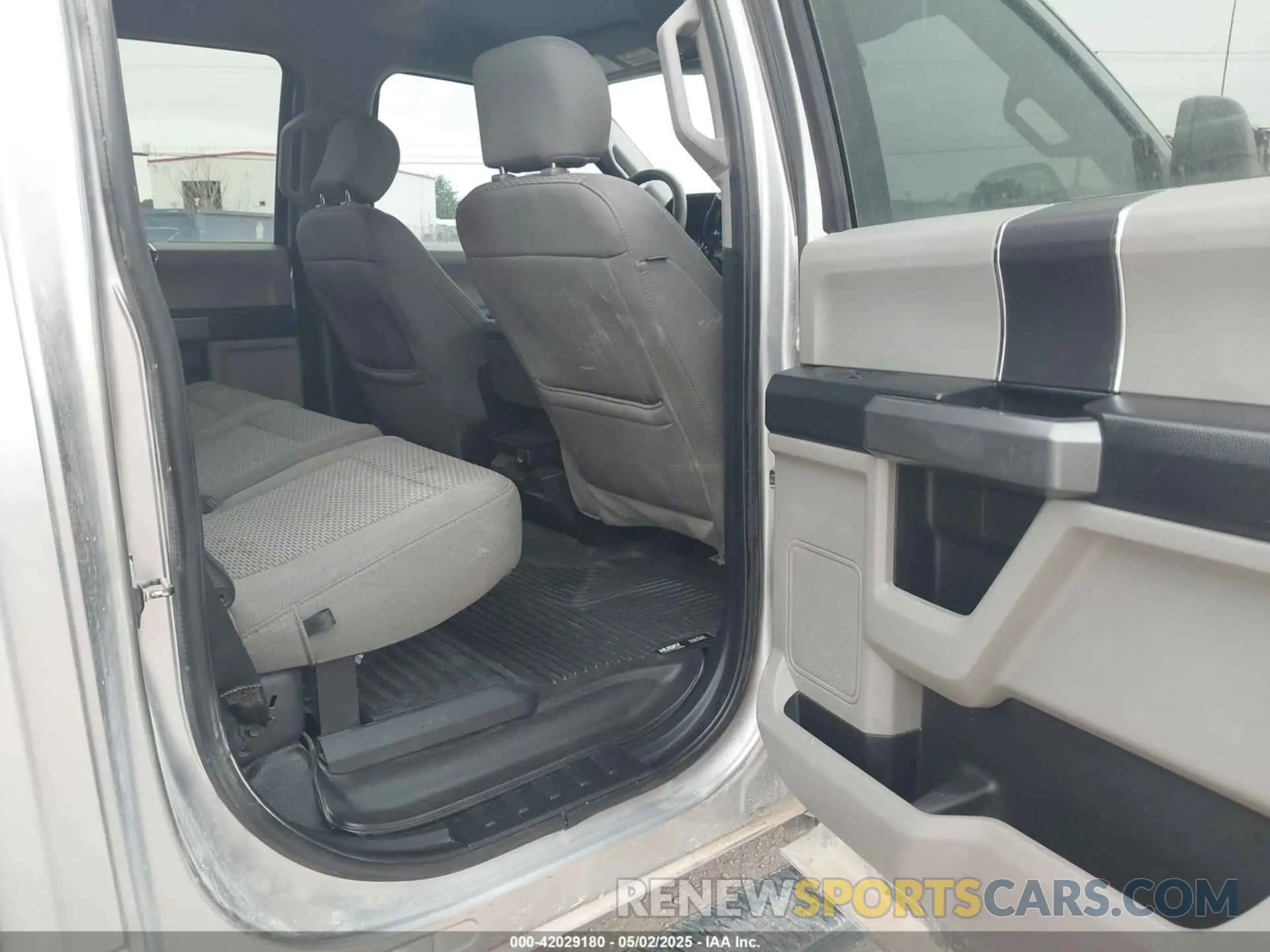 8 Photograph of a damaged car 1FT7W2B62LED95896 FORD F-250 2020