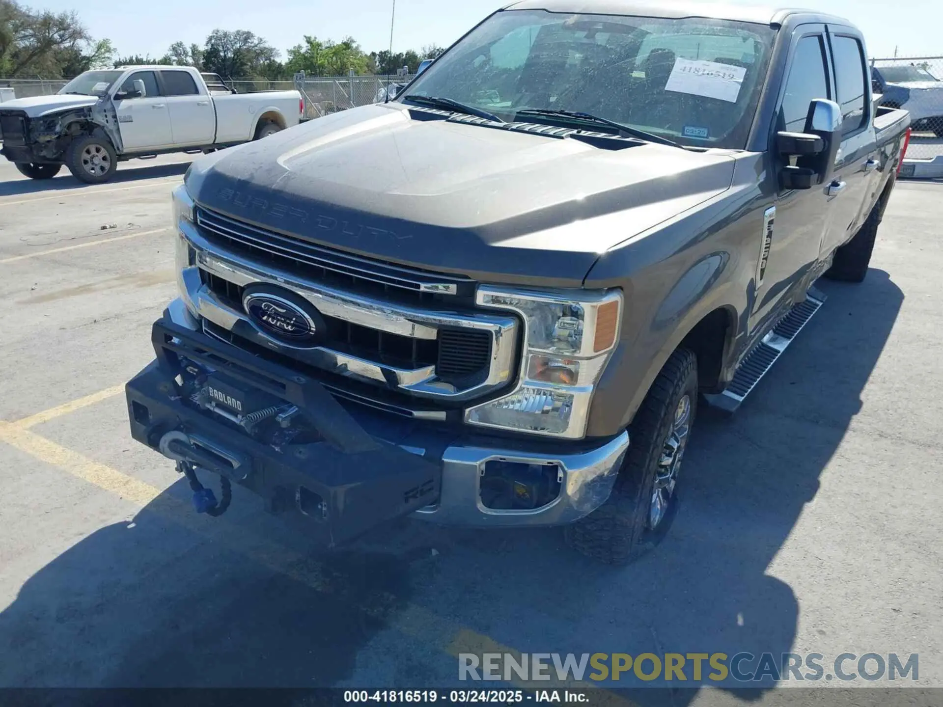 6 Photograph of a damaged car 1FT7W2B62LEE05827 FORD F-250 2020