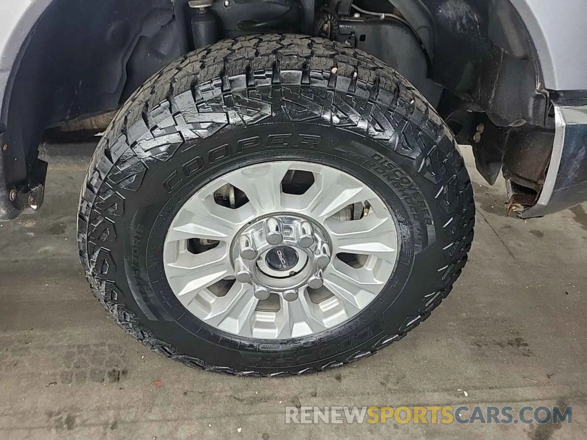 13 Photograph of a damaged car 1FT7W2B66LED71035 FORD F-250 2020