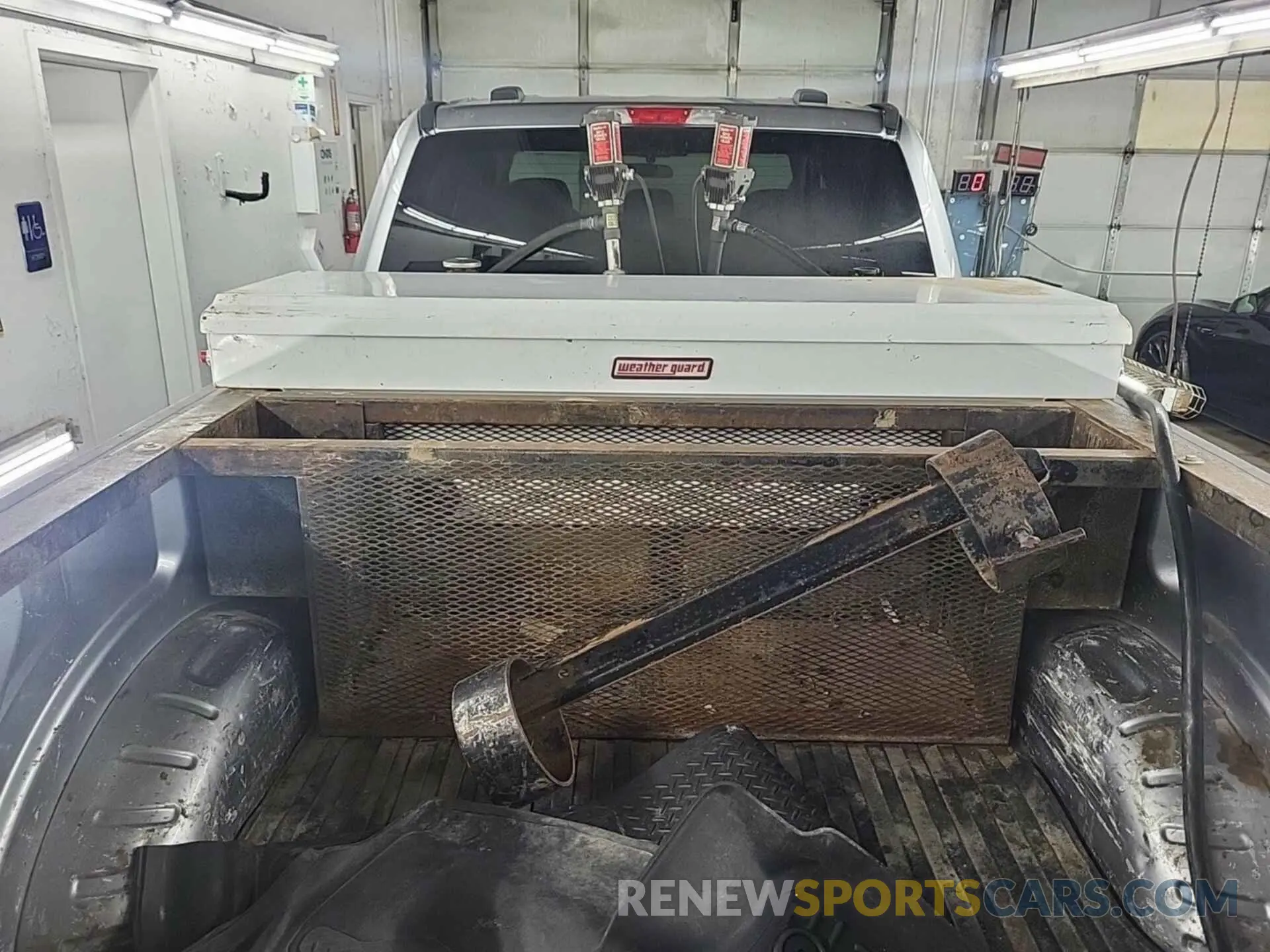 24 Photograph of a damaged car 1FT7W2B66LED71035 FORD F-250 2020