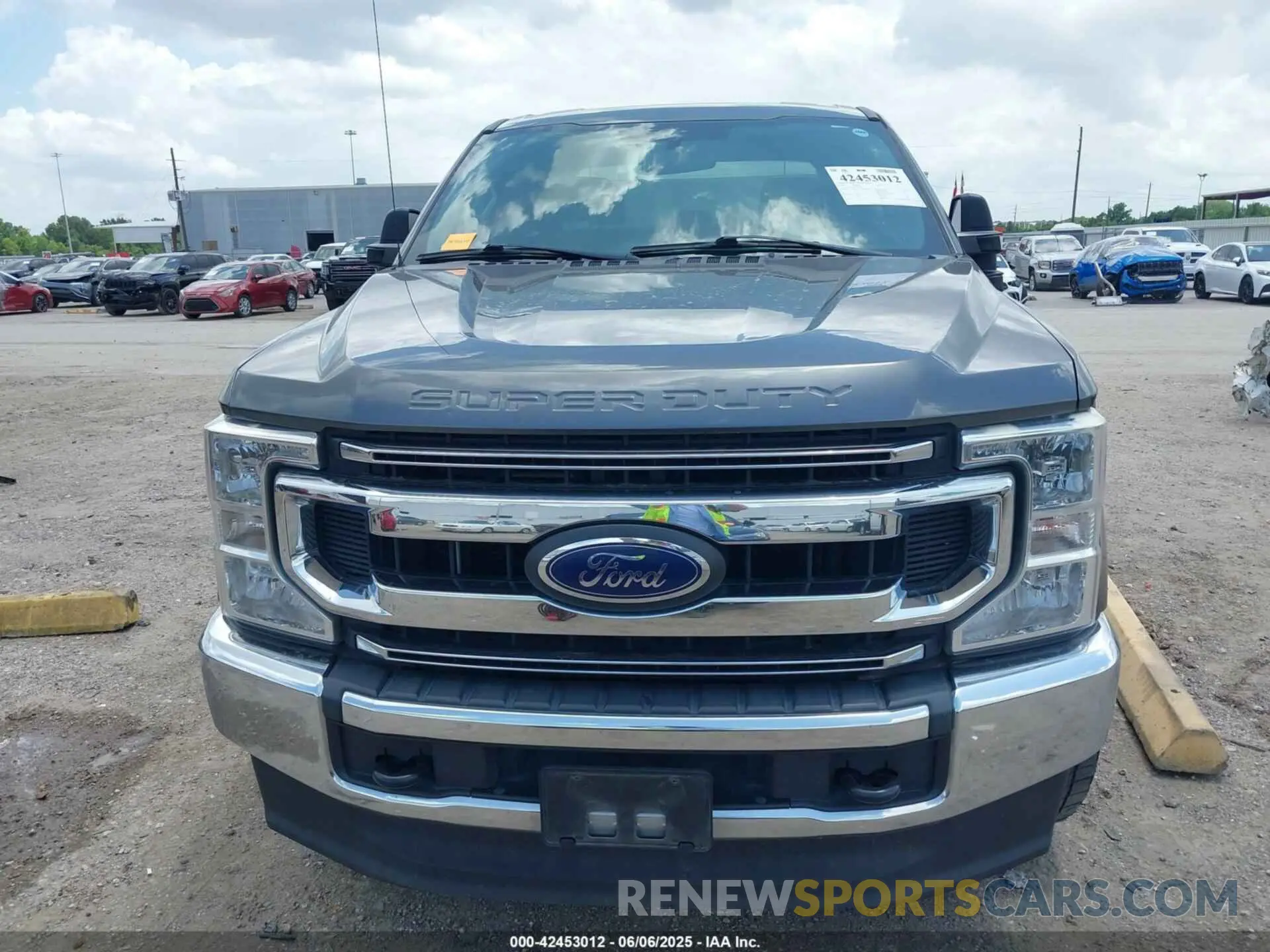 11 Photograph of a damaged car 1FT7W2B6XLEE74863 FORD F-250 2020