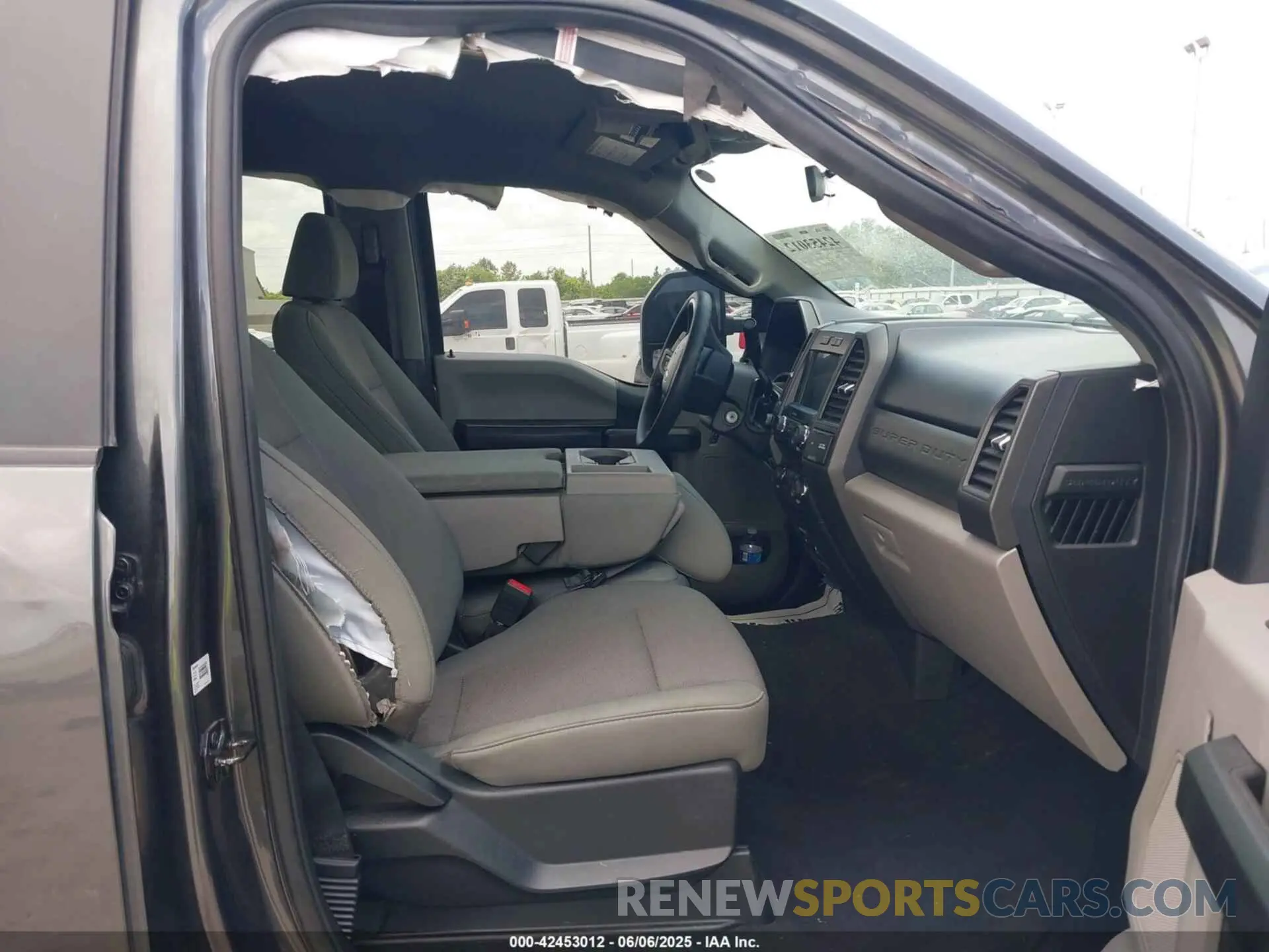 5 Photograph of a damaged car 1FT7W2B6XLEE74863 FORD F-250 2020