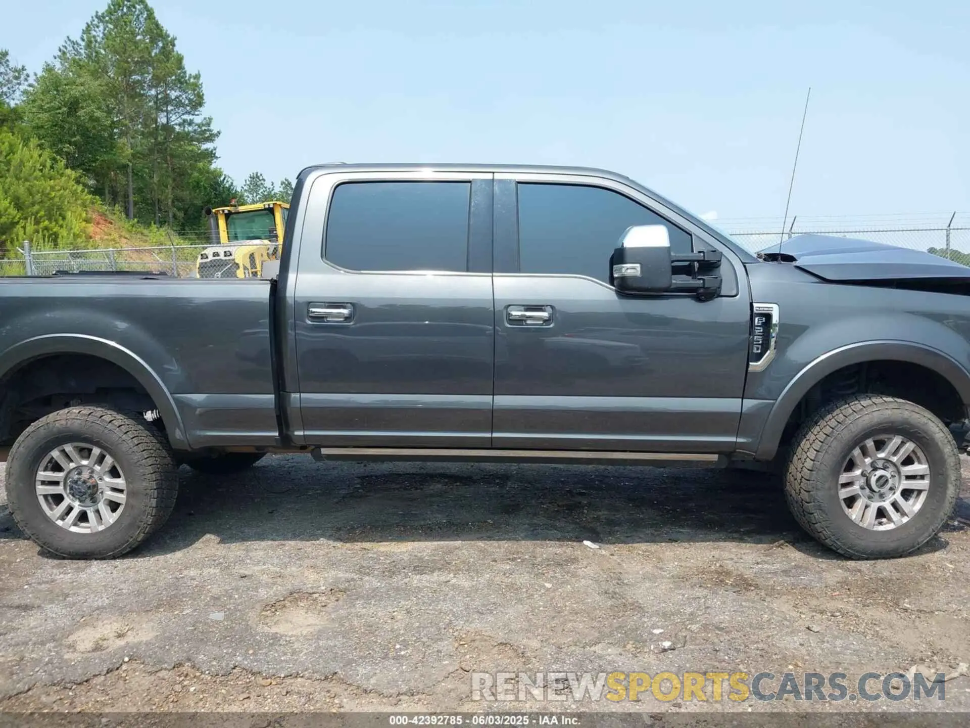 13 Photograph of a damaged car 1FT7W2BN4LED60848 FORD F-250 2020