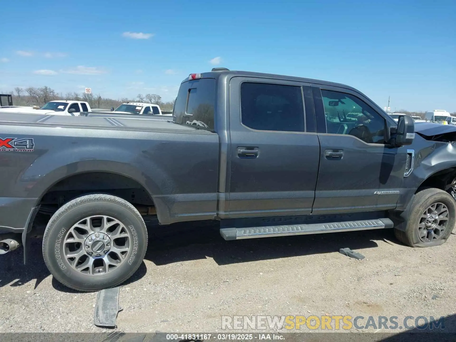 13 Photograph of a damaged car 1FT7W2BT0LEE94318 FORD F-250 2020