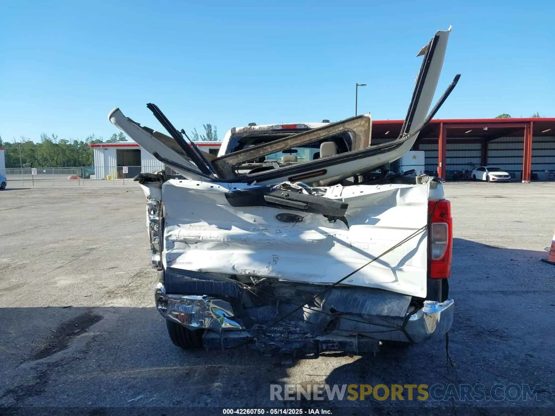 17 Photograph of a damaged car 1FT7W2BT3LEC85719 FORD F-250 2020