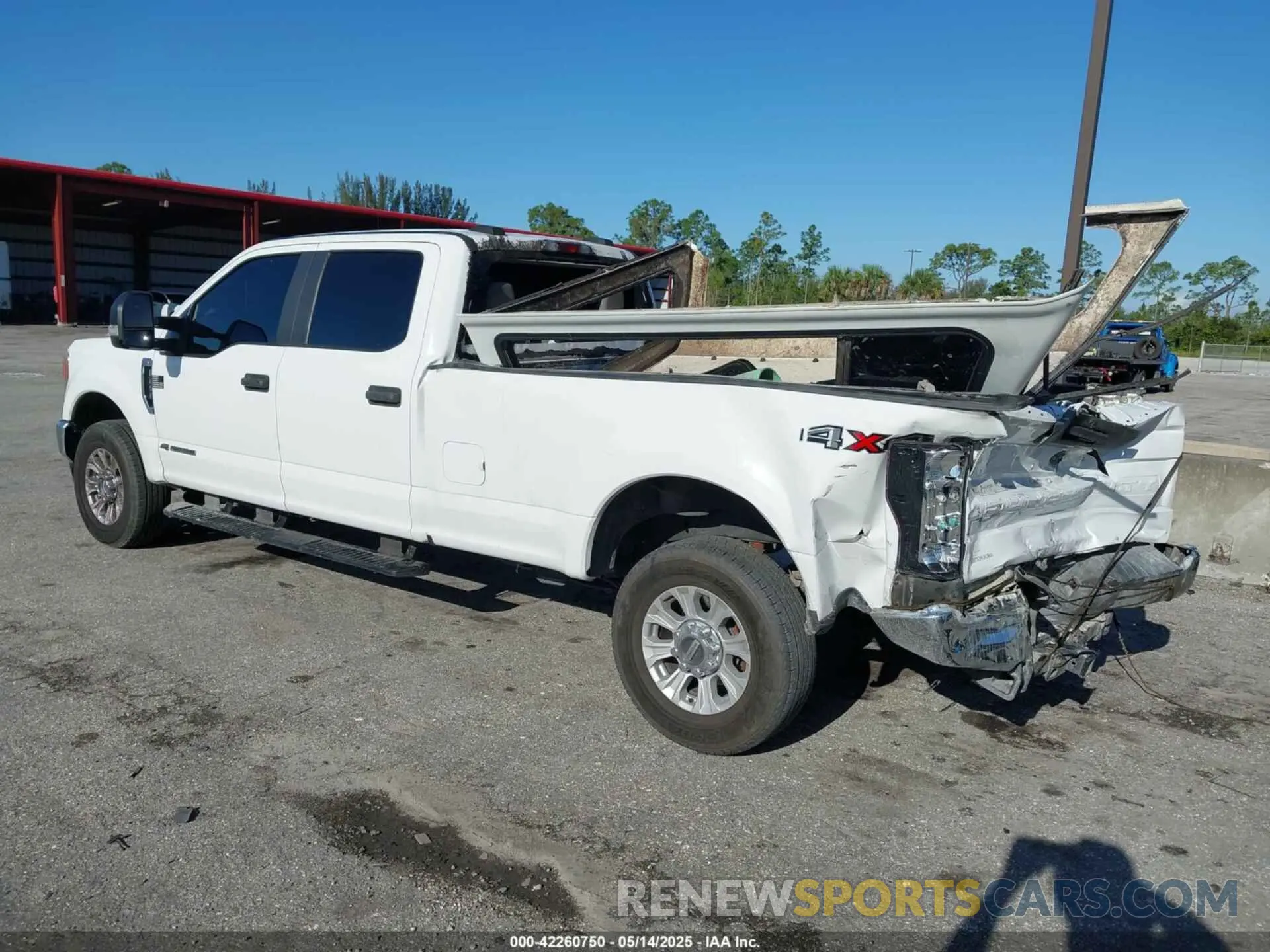 3 Photograph of a damaged car 1FT7W2BT3LEC85719 FORD F-250 2020