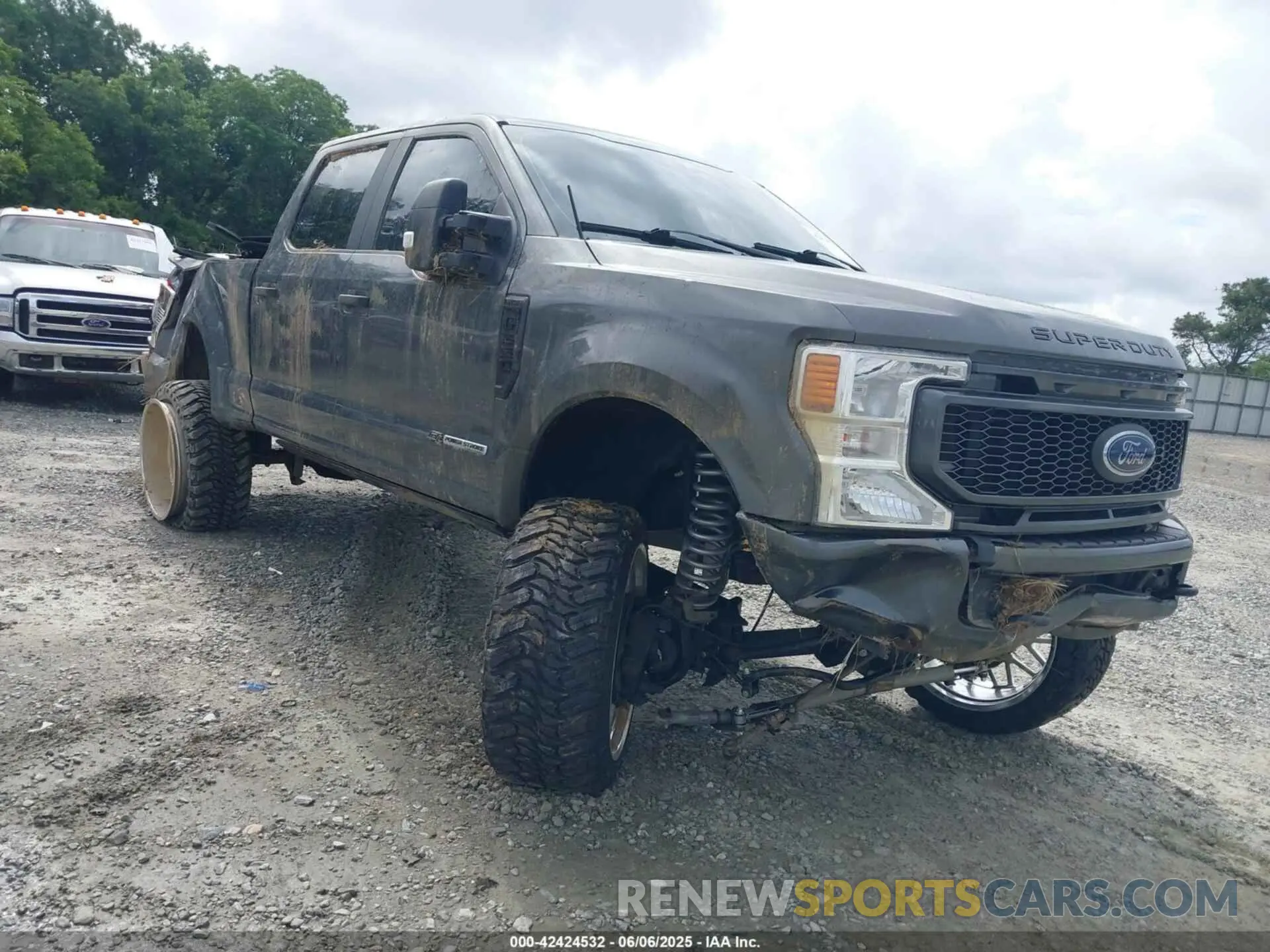 1 Photograph of a damaged car 1FT7W2BT4LEE65632 FORD F-250 2020
