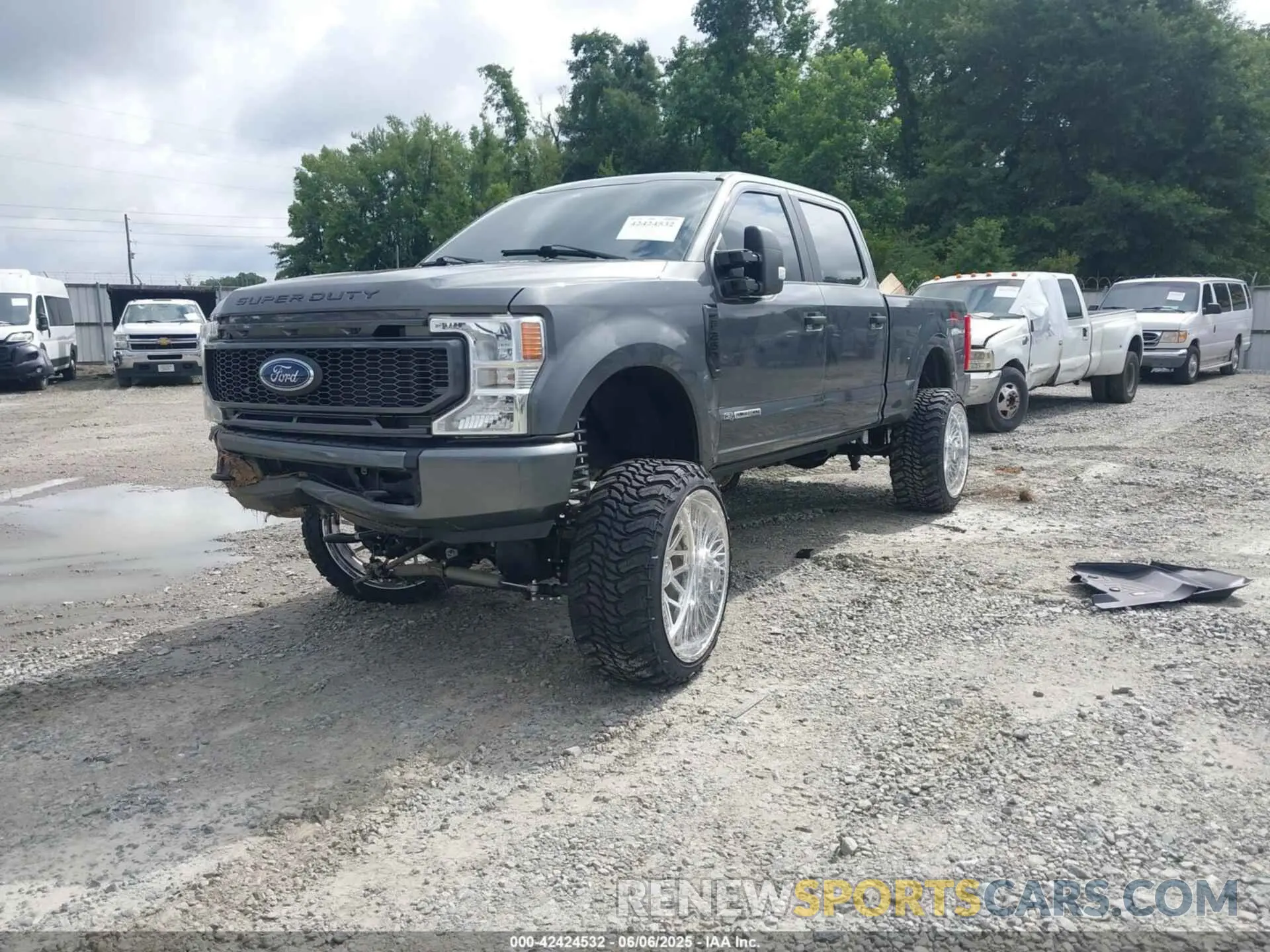 2 Photograph of a damaged car 1FT7W2BT4LEE65632 FORD F-250 2020