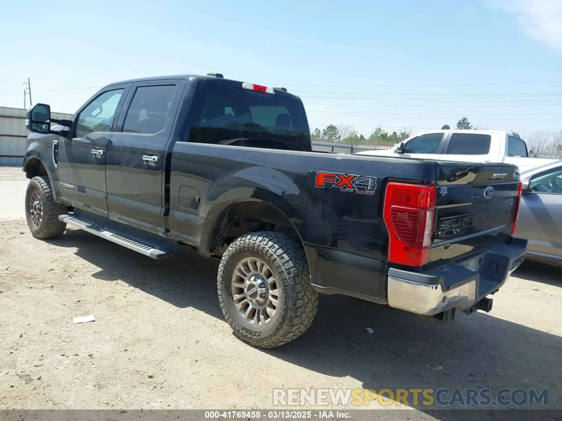 3 Photograph of a damaged car 1FT7W2BT4LEE84066 FORD F-250 2020