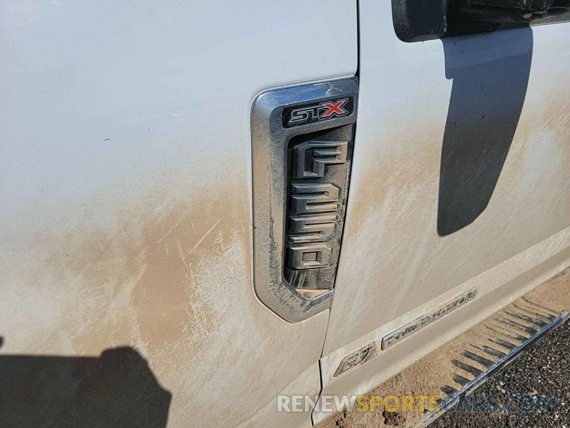 16 Photograph of a damaged car 1FT7W2BT4LEE84844 FORD F-250 2020