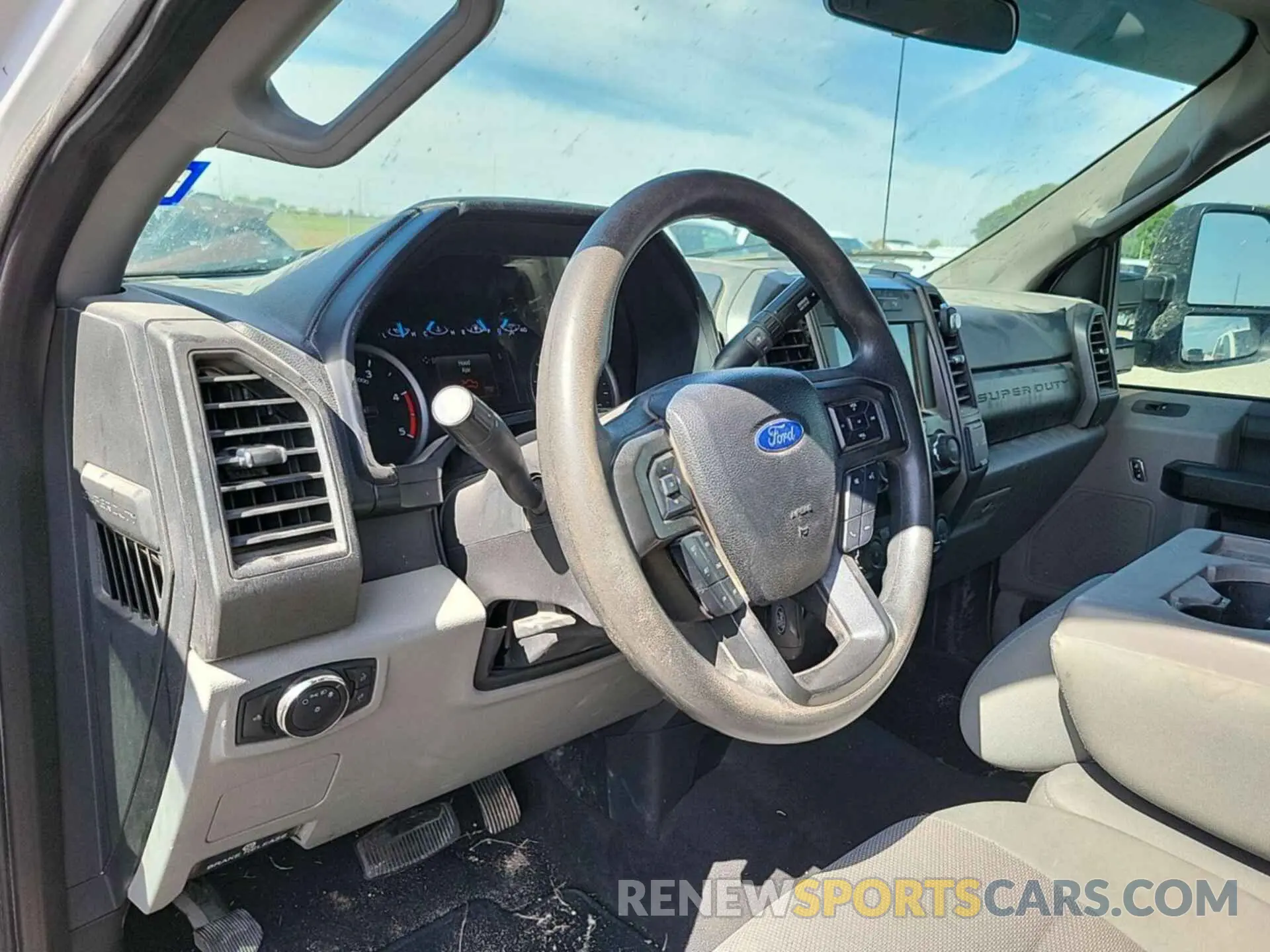 4 Photograph of a damaged car 1FT7W2BT4LEE84844 FORD F-250 2020