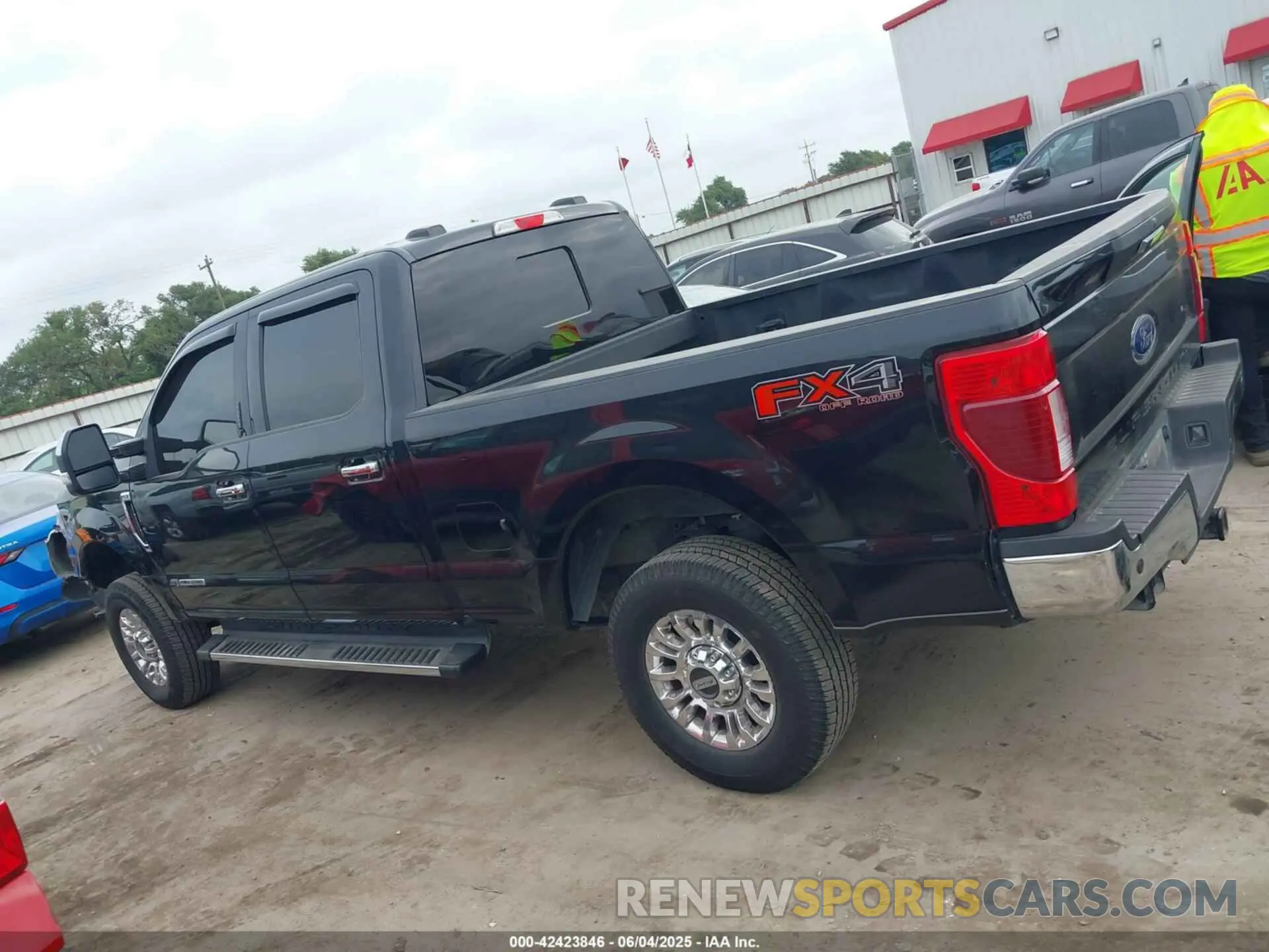 14 Photograph of a damaged car 1FT7W2BT5LEE67616 FORD F-250 2020