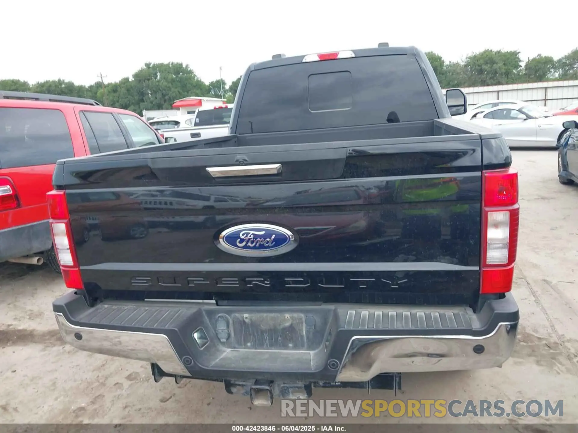 16 Photograph of a damaged car 1FT7W2BT5LEE67616 FORD F-250 2020