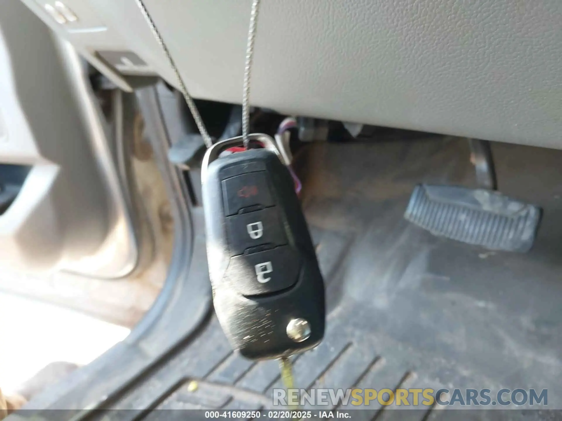 11 Photograph of a damaged car 1FT7W2BT7LED05048 FORD F-250 2020