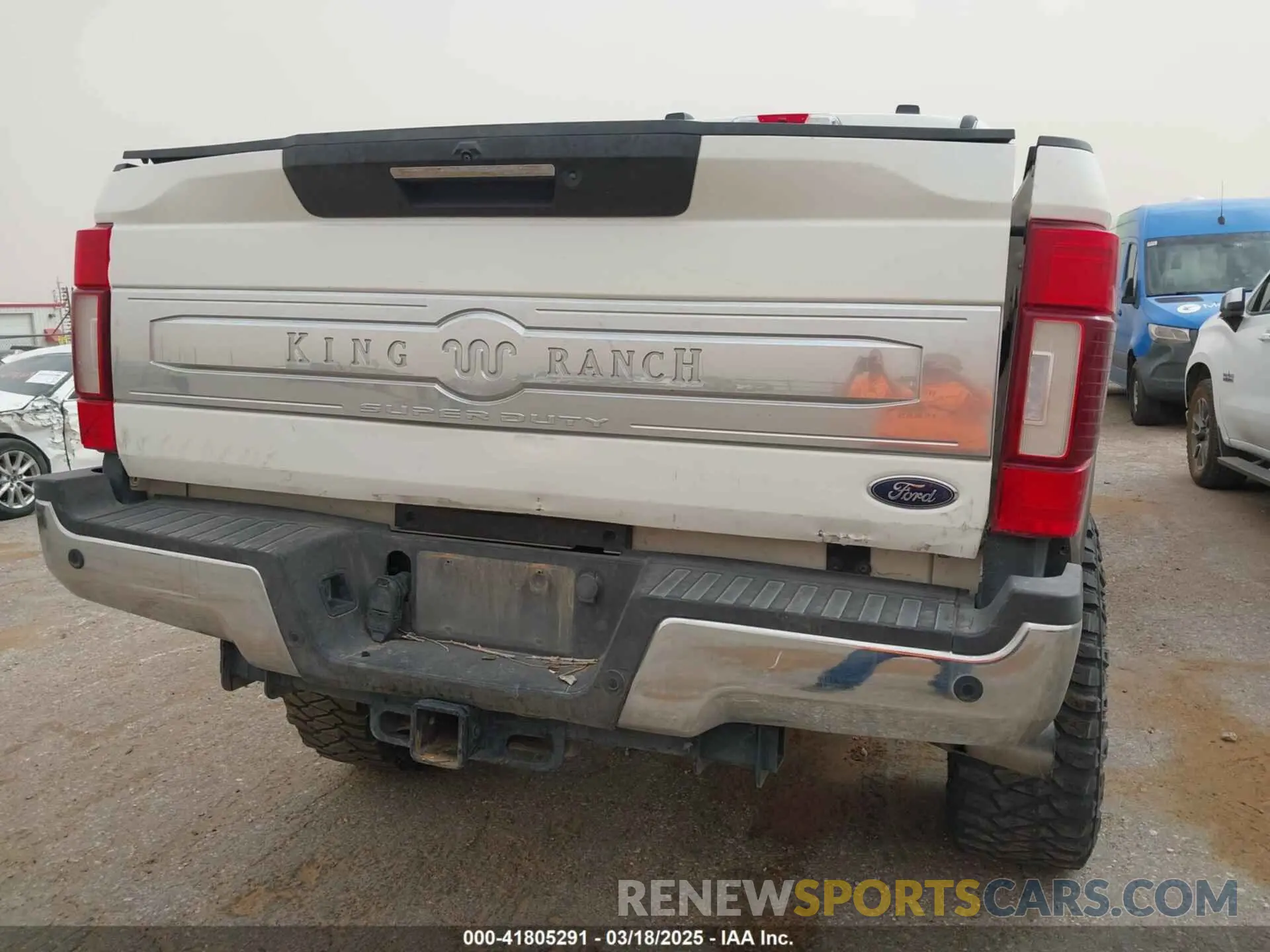 18 Photograph of a damaged car 1FT7W2BT8LEC85943 FORD F-250 2020