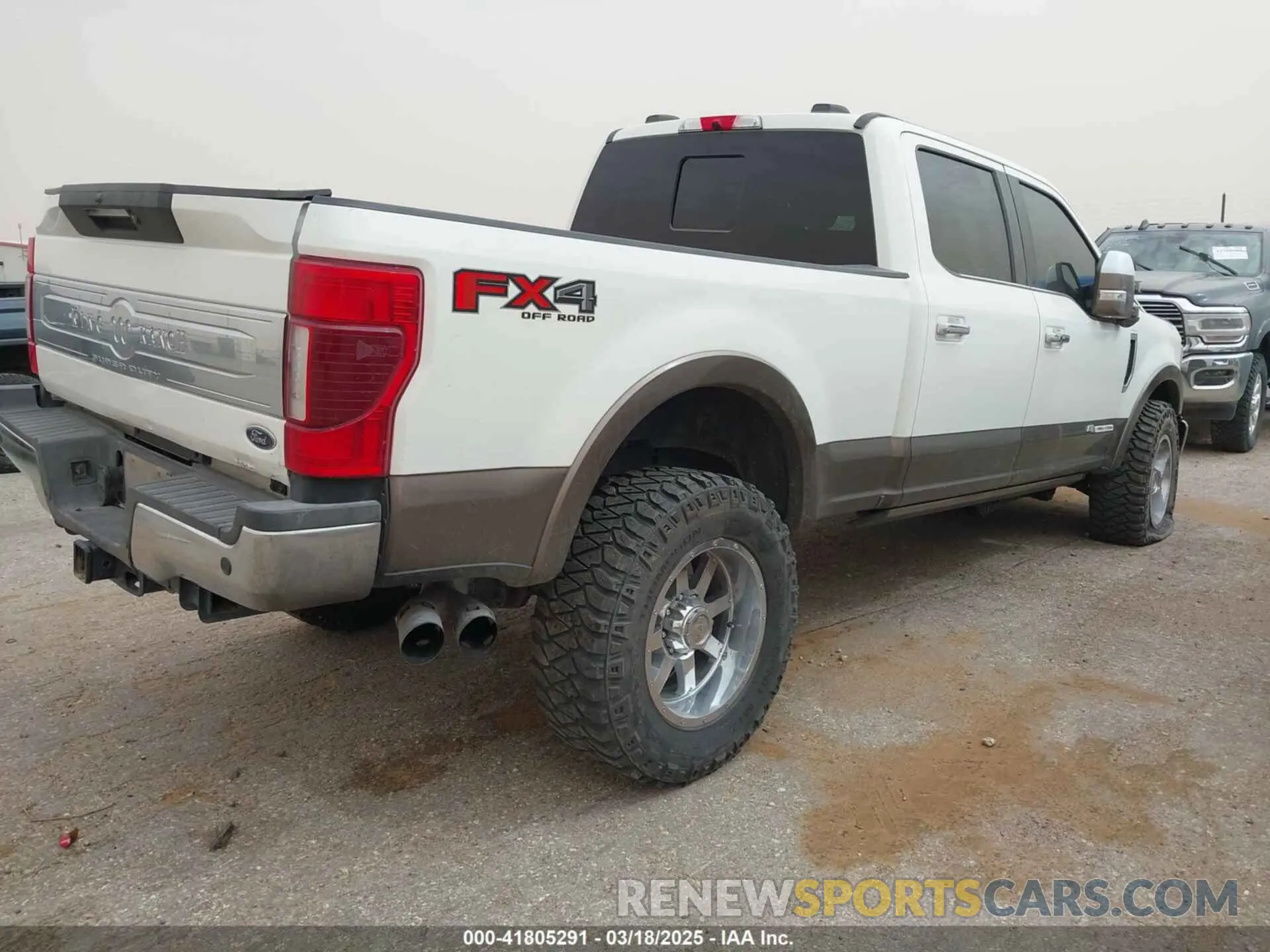 4 Photograph of a damaged car 1FT7W2BT8LEC85943 FORD F-250 2020