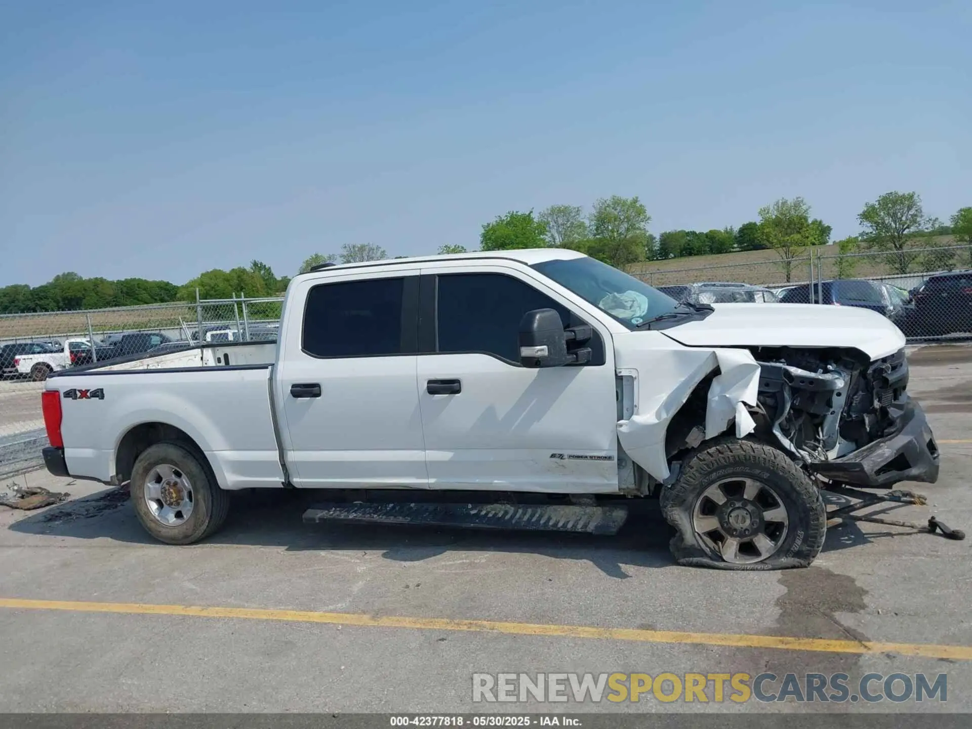 14 Photograph of a damaged car 1FT7W2BTXLED61937 FORD F-250 2020