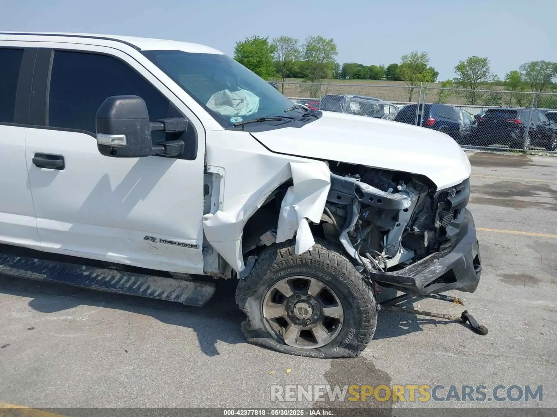 19 Photograph of a damaged car 1FT7W2BTXLED61937 FORD F-250 2020