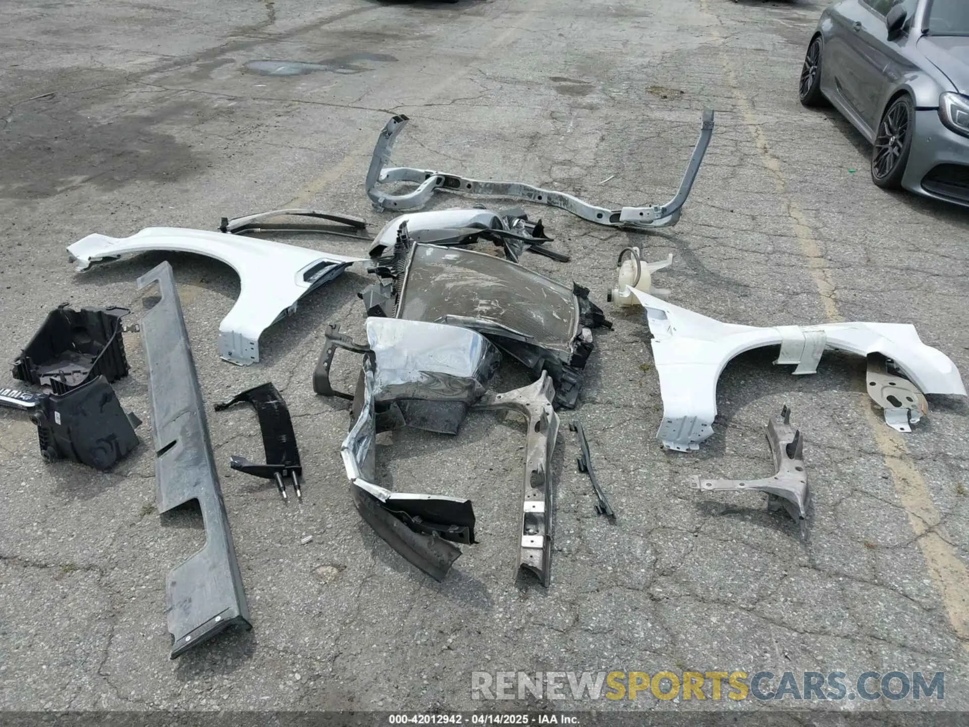 12 Photograph of a damaged car 1FT7X2A68LEE62306 FORD F-250 2020