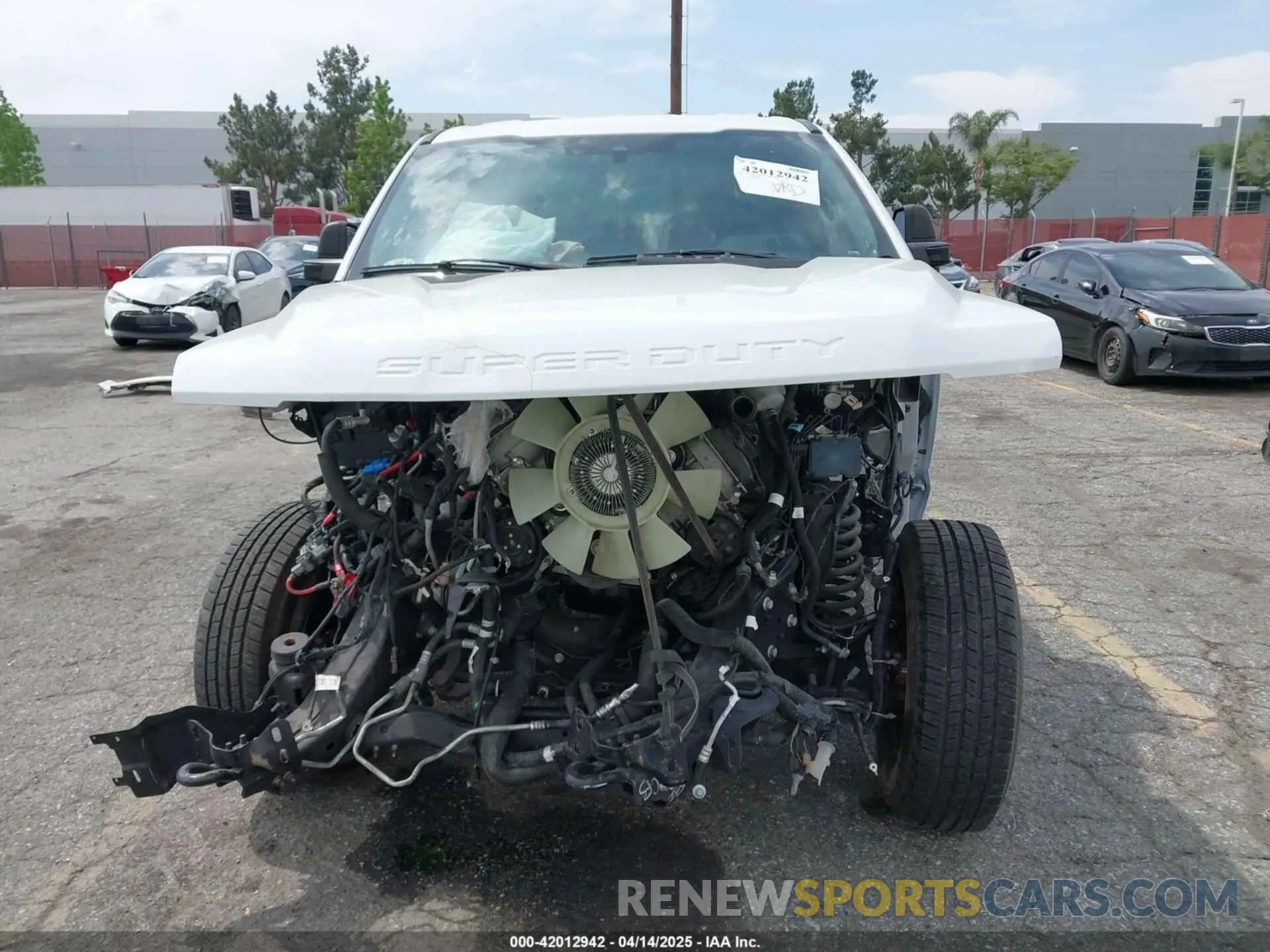 13 Photograph of a damaged car 1FT7X2A68LEE62306 FORD F-250 2020