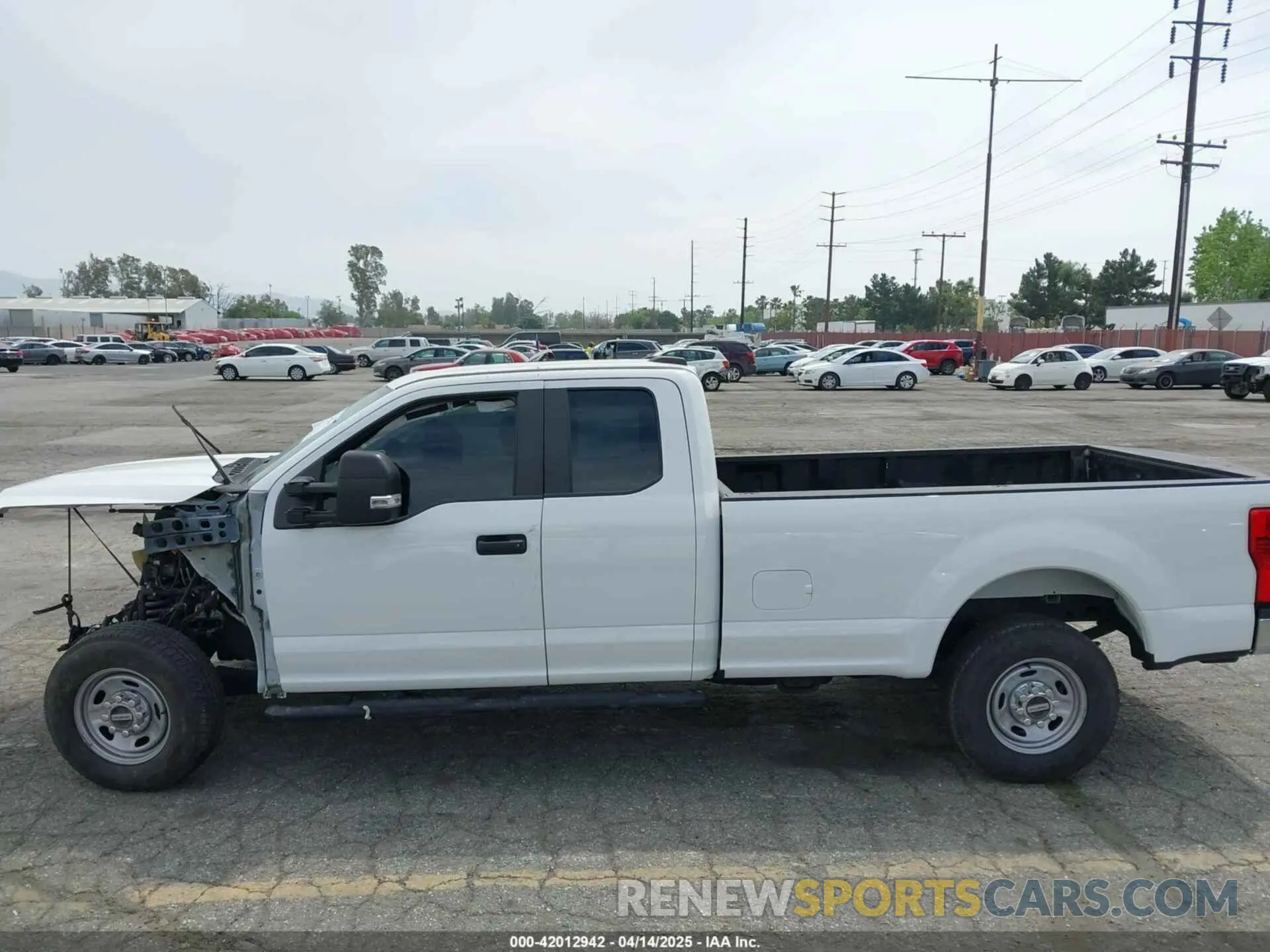 15 Photograph of a damaged car 1FT7X2A68LEE62306 FORD F-250 2020