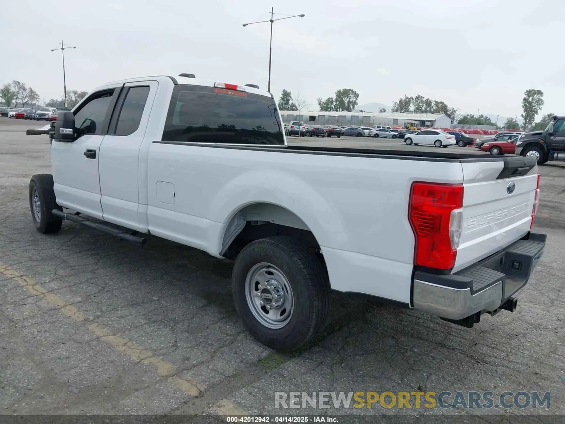 3 Photograph of a damaged car 1FT7X2A68LEE62306 FORD F-250 2020
