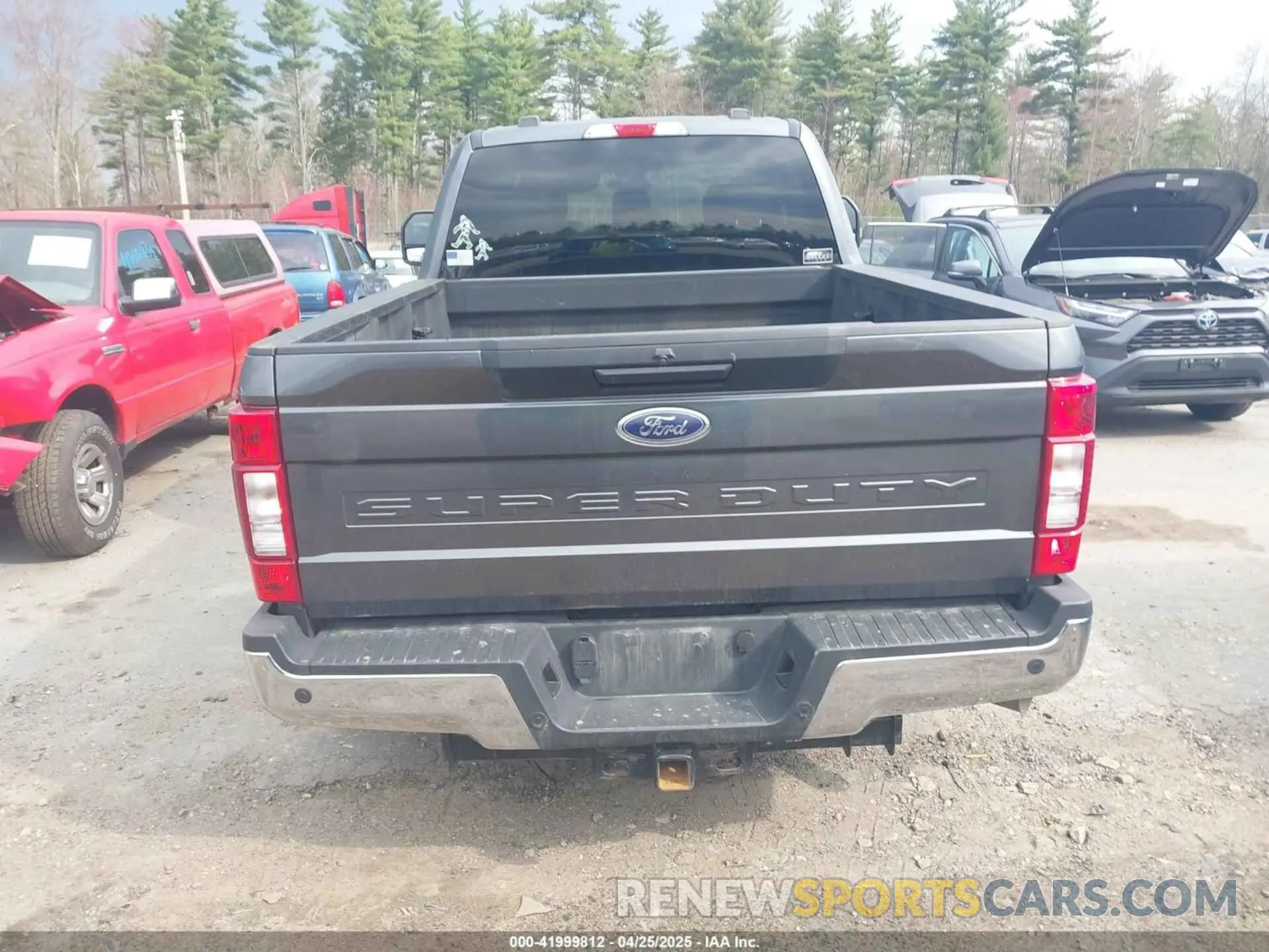 17 Photograph of a damaged car 1FT7X2B63LEE71252 FORD F-250 2020