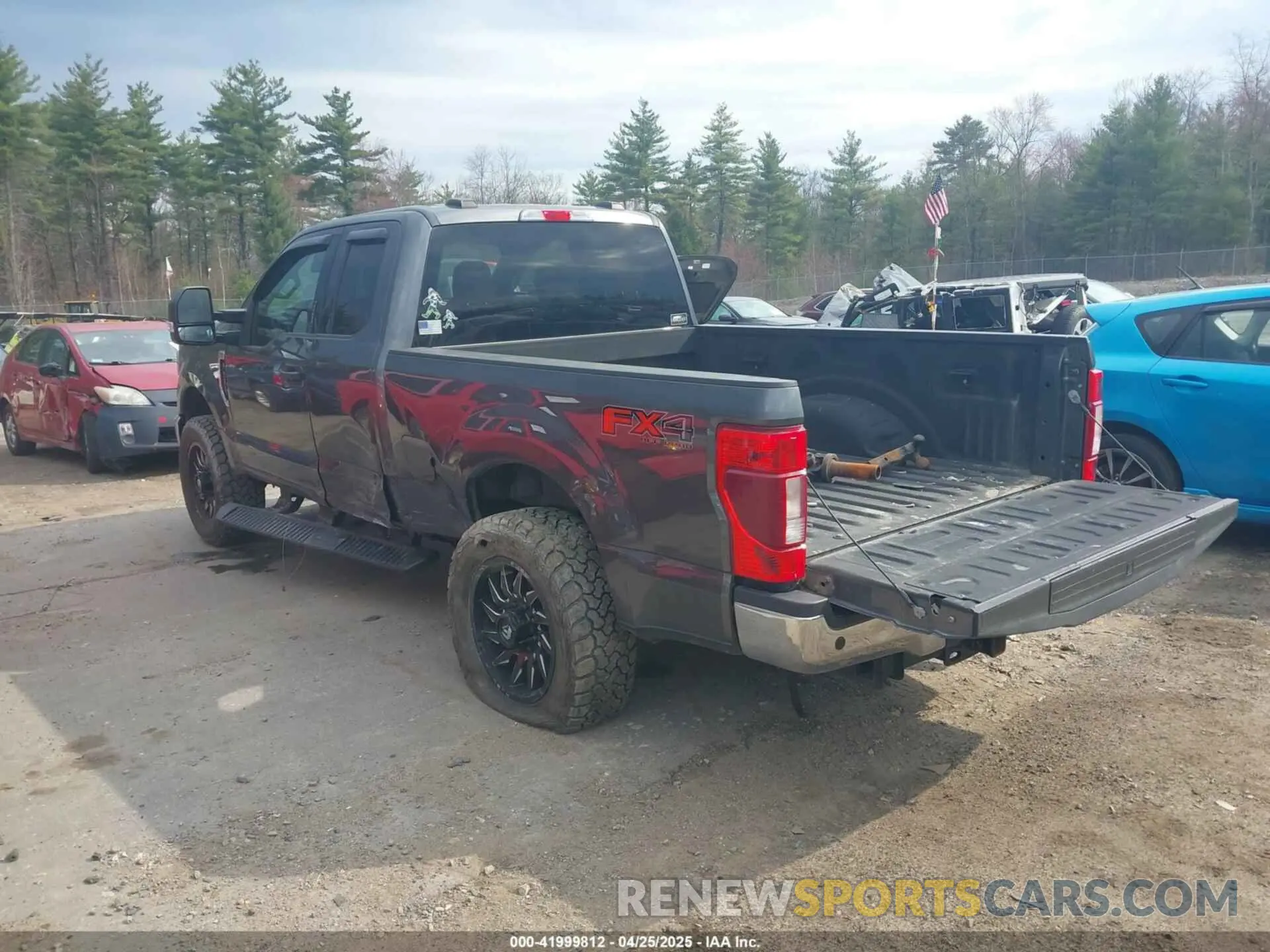 3 Photograph of a damaged car 1FT7X2B63LEE71252 FORD F-250 2020