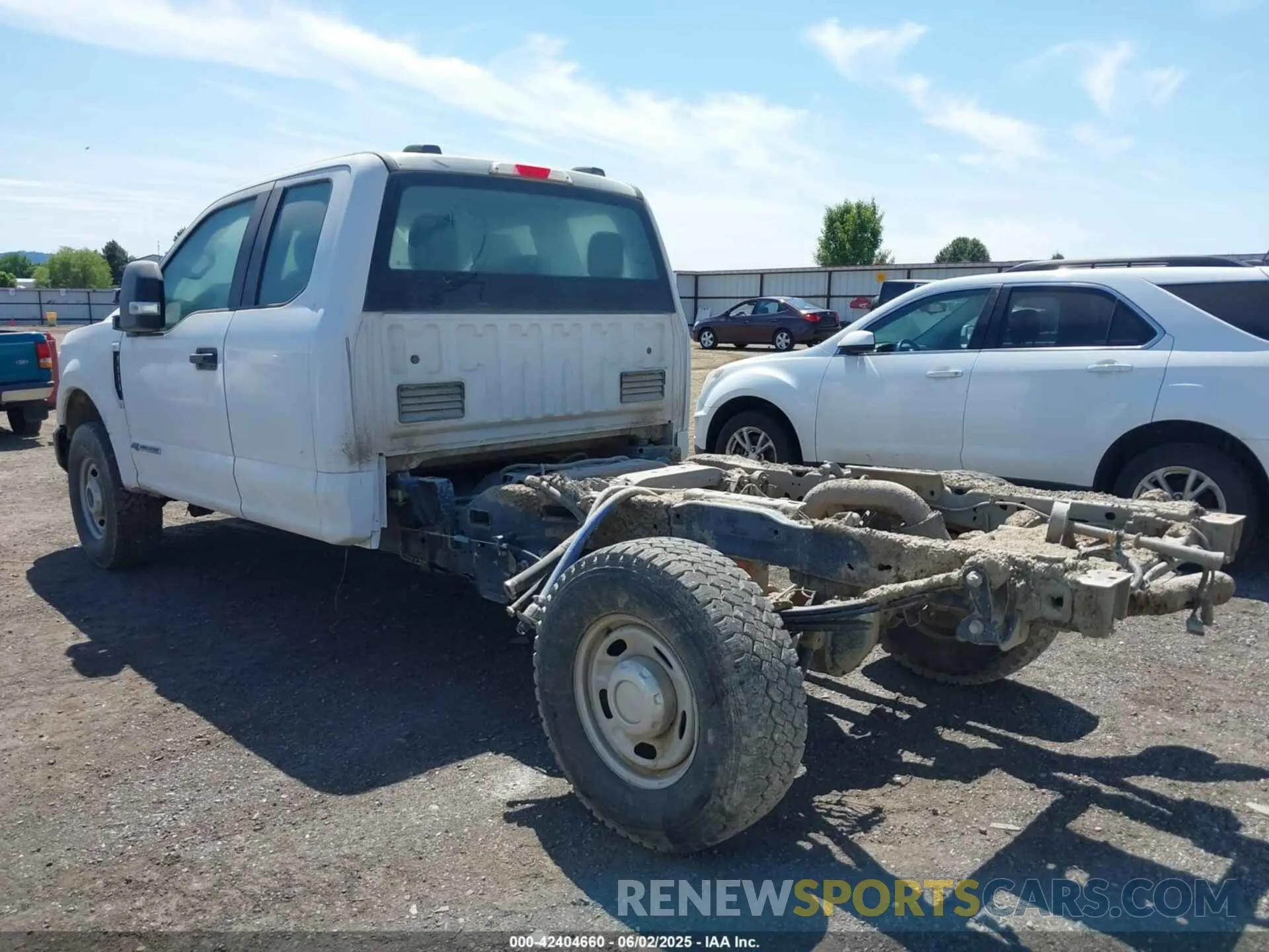3 Photograph of a damaged car 1FT7X2BT2LEC53597 FORD F-250 2020