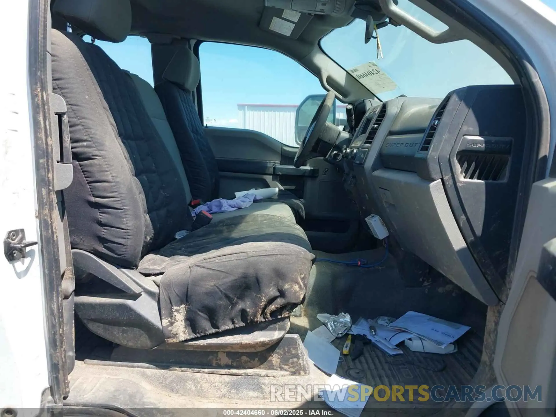 5 Photograph of a damaged car 1FT7X2BT2LEC53597 FORD F-250 2020