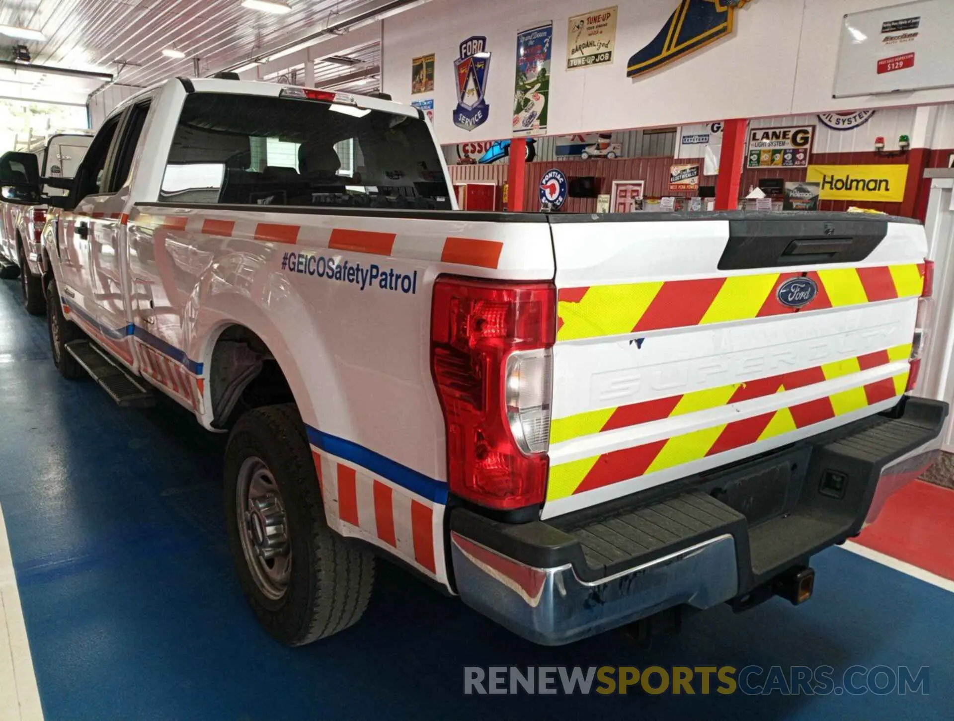 13 Photograph of a damaged car 1FT7X2BT4LEE50481 FORD F-250 2020