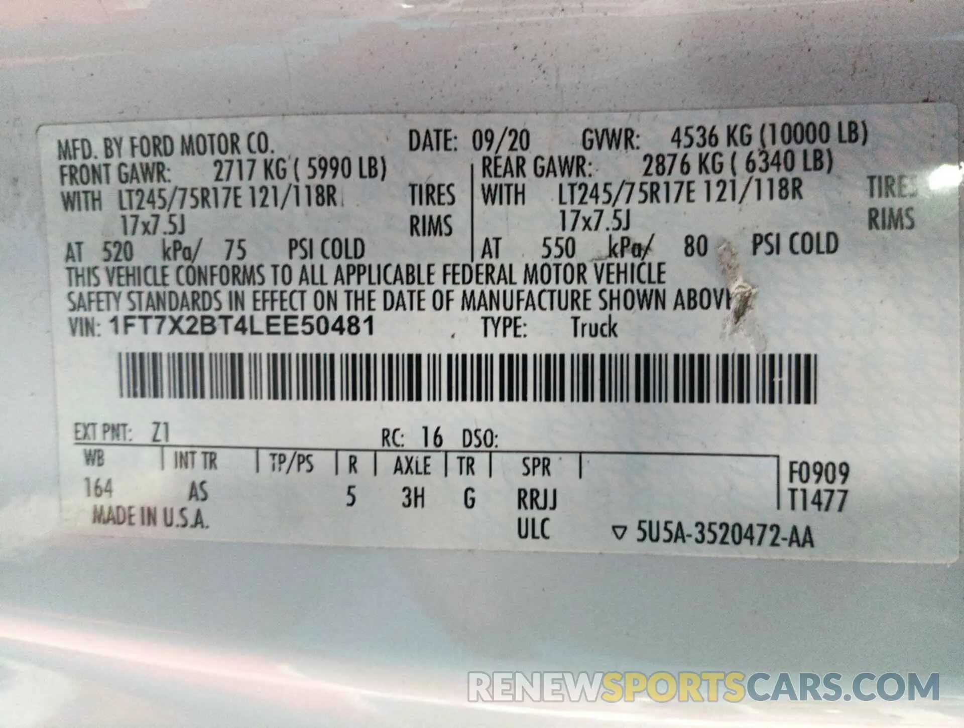 32 Photograph of a damaged car 1FT7X2BT4LEE50481 FORD F-250 2020