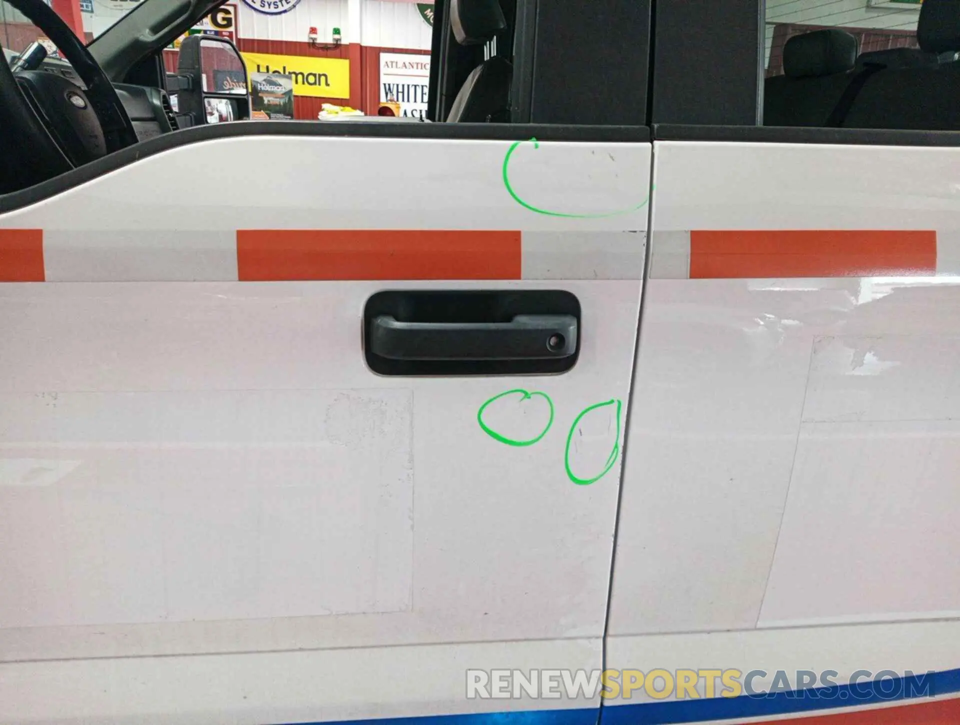 4 Photograph of a damaged car 1FT7X2BT4LEE50481 FORD F-250 2020