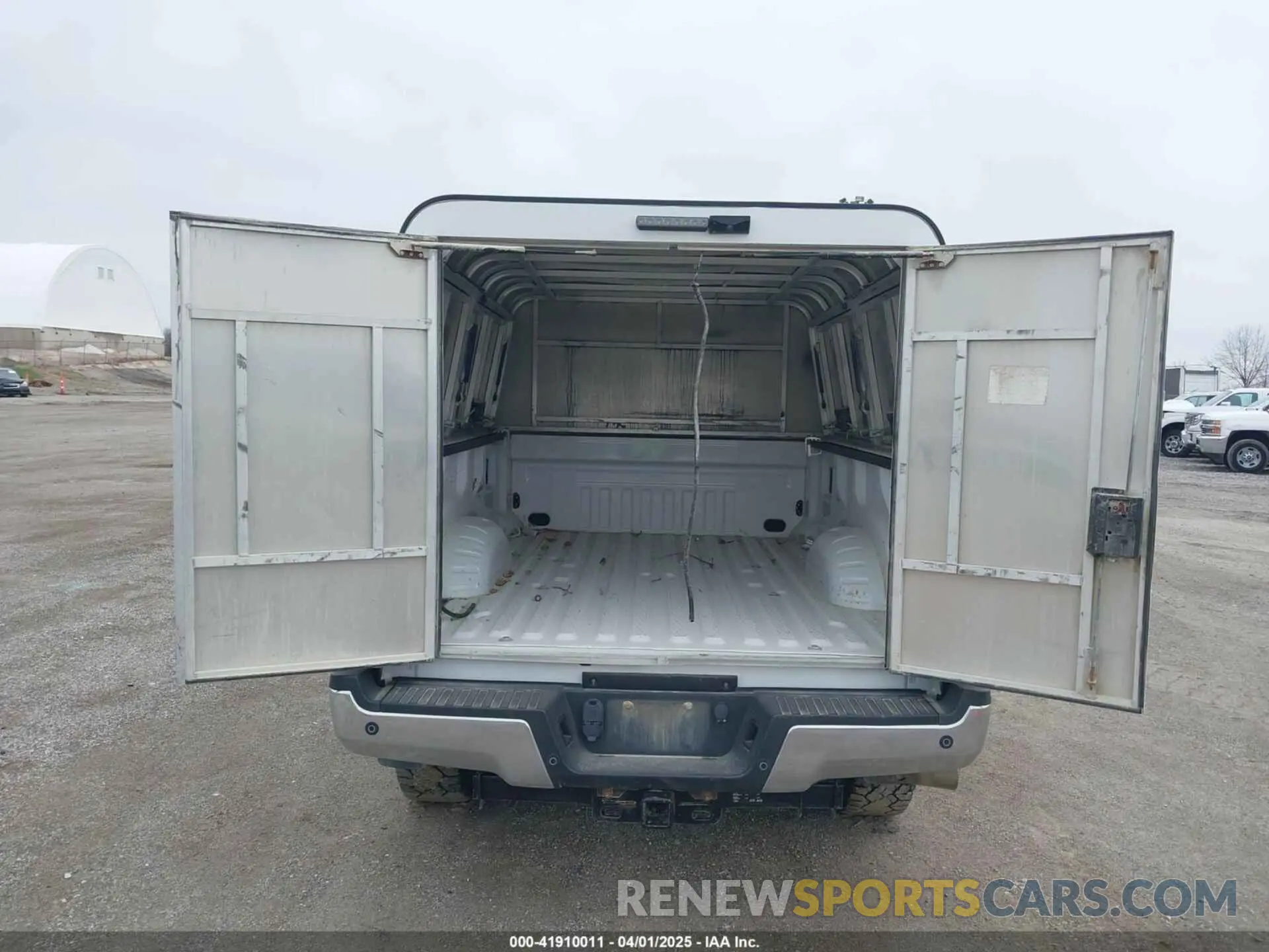 18 Photograph of a damaged car 1FT7X2BT6LED67442 FORD F-250 2020