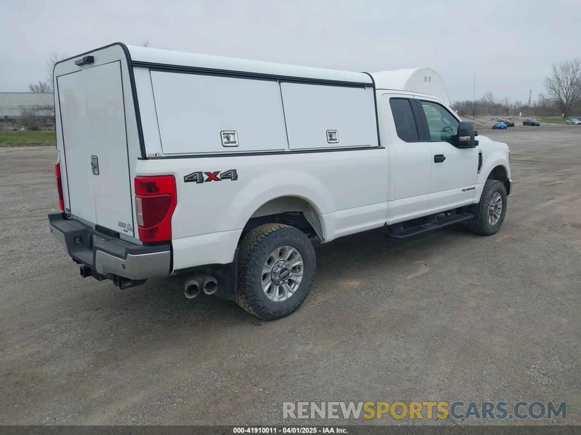 4 Photograph of a damaged car 1FT7X2BT6LED67442 FORD F-250 2020