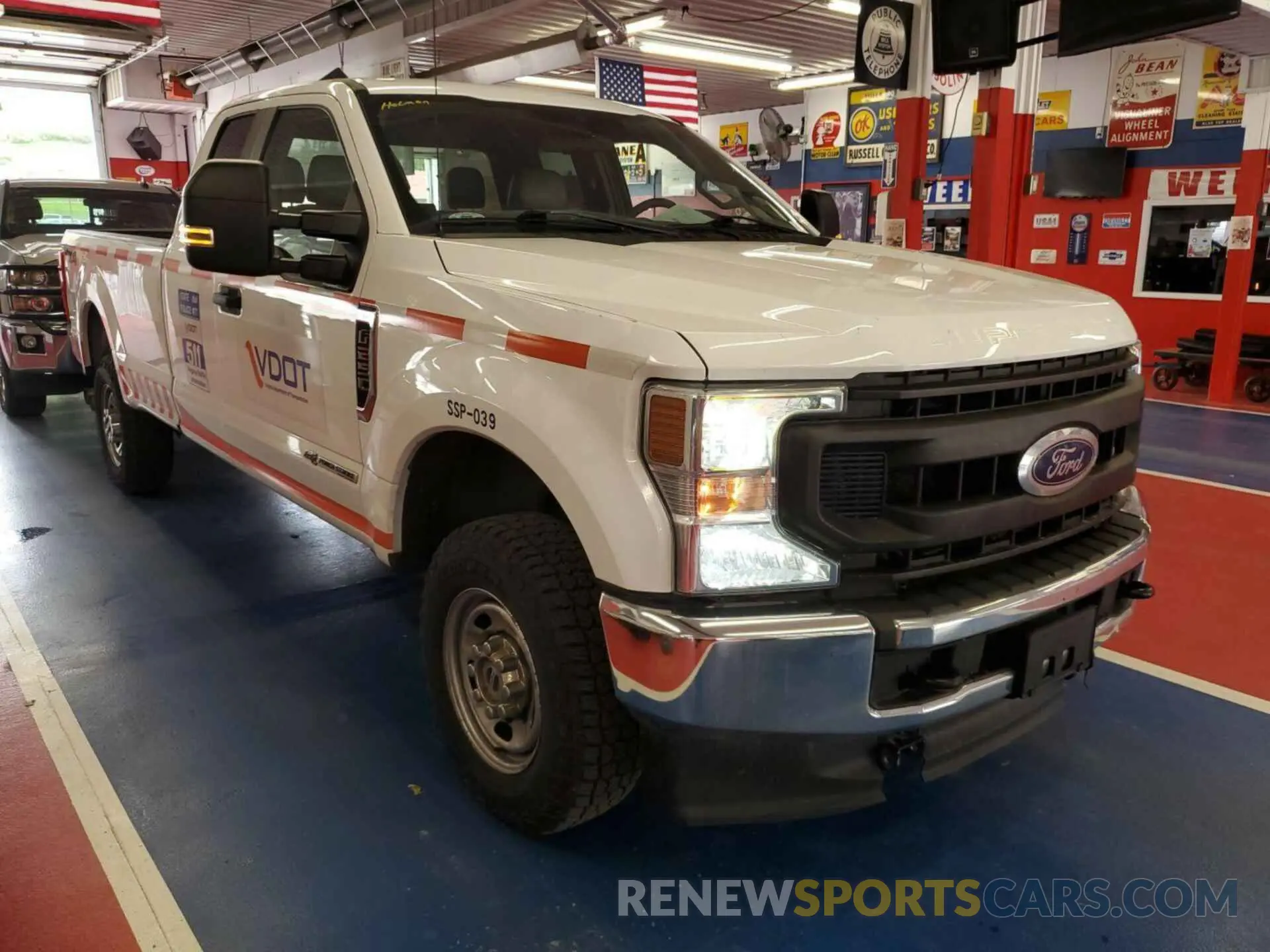 21 Photograph of a damaged car 1FT7X2BT9LEE50475 FORD F-250 2020