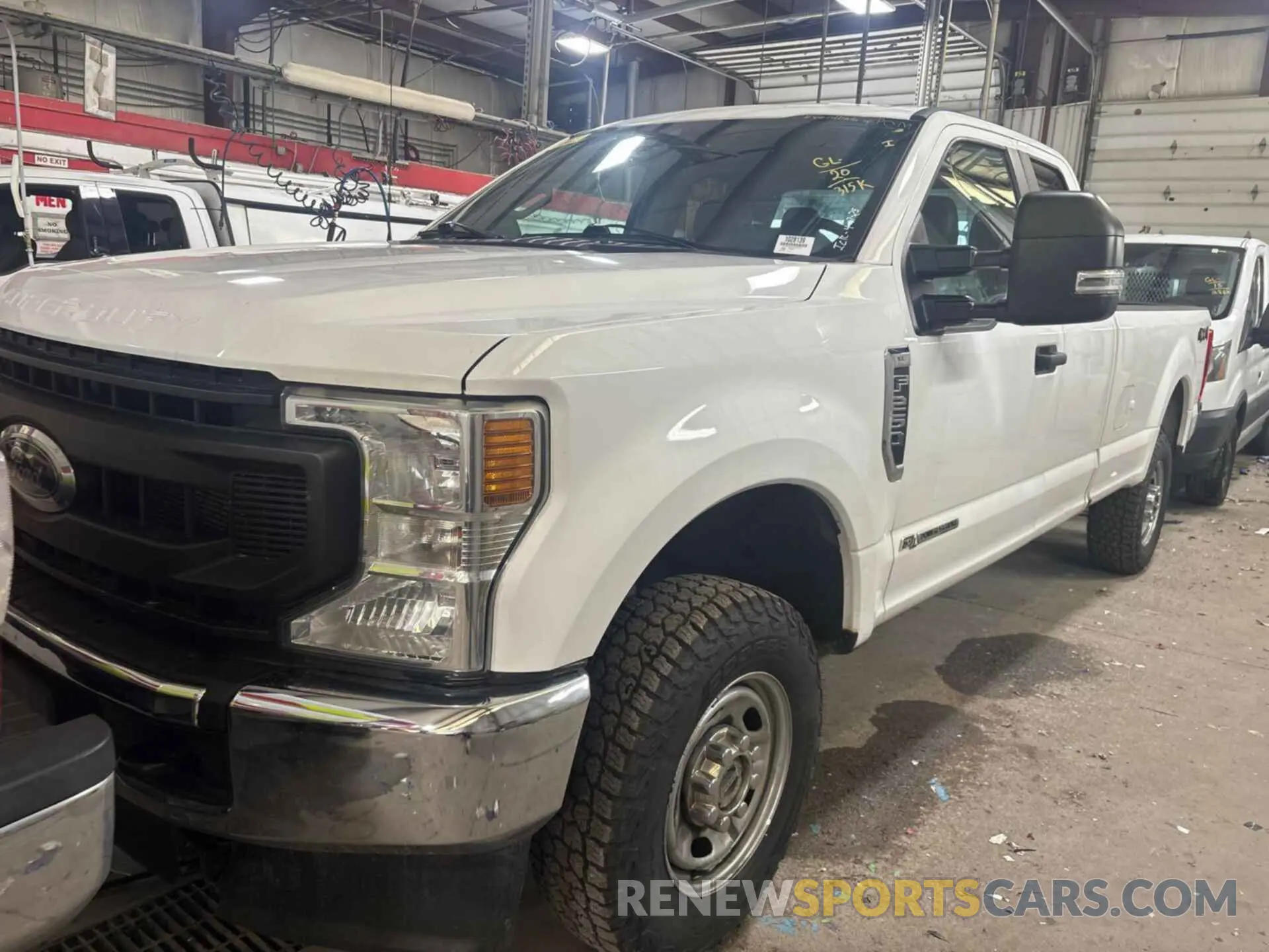 24 Photograph of a damaged car 1FT7X2BT9LEE50475 FORD F-250 2020