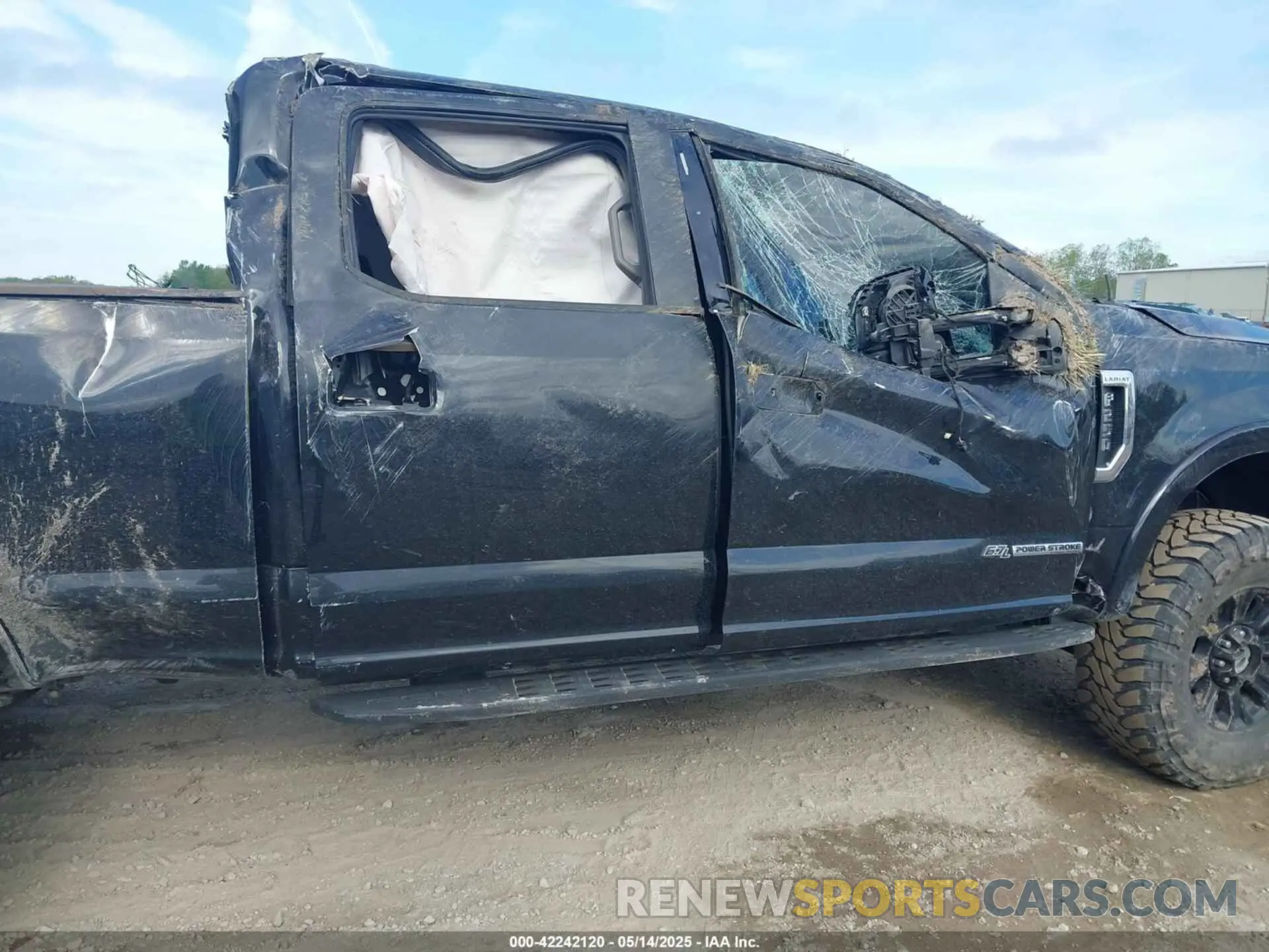6 Photograph of a damaged car 1FT8W2BT0LEE94159 FORD F-250 2020