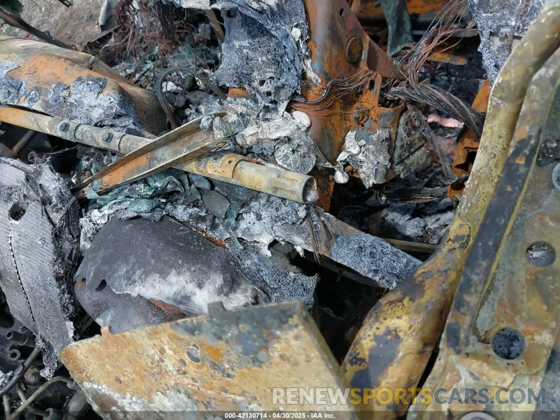 9 Photograph of a damaged car 1FT8W2BT1LEE35671 FORD F-250 2020