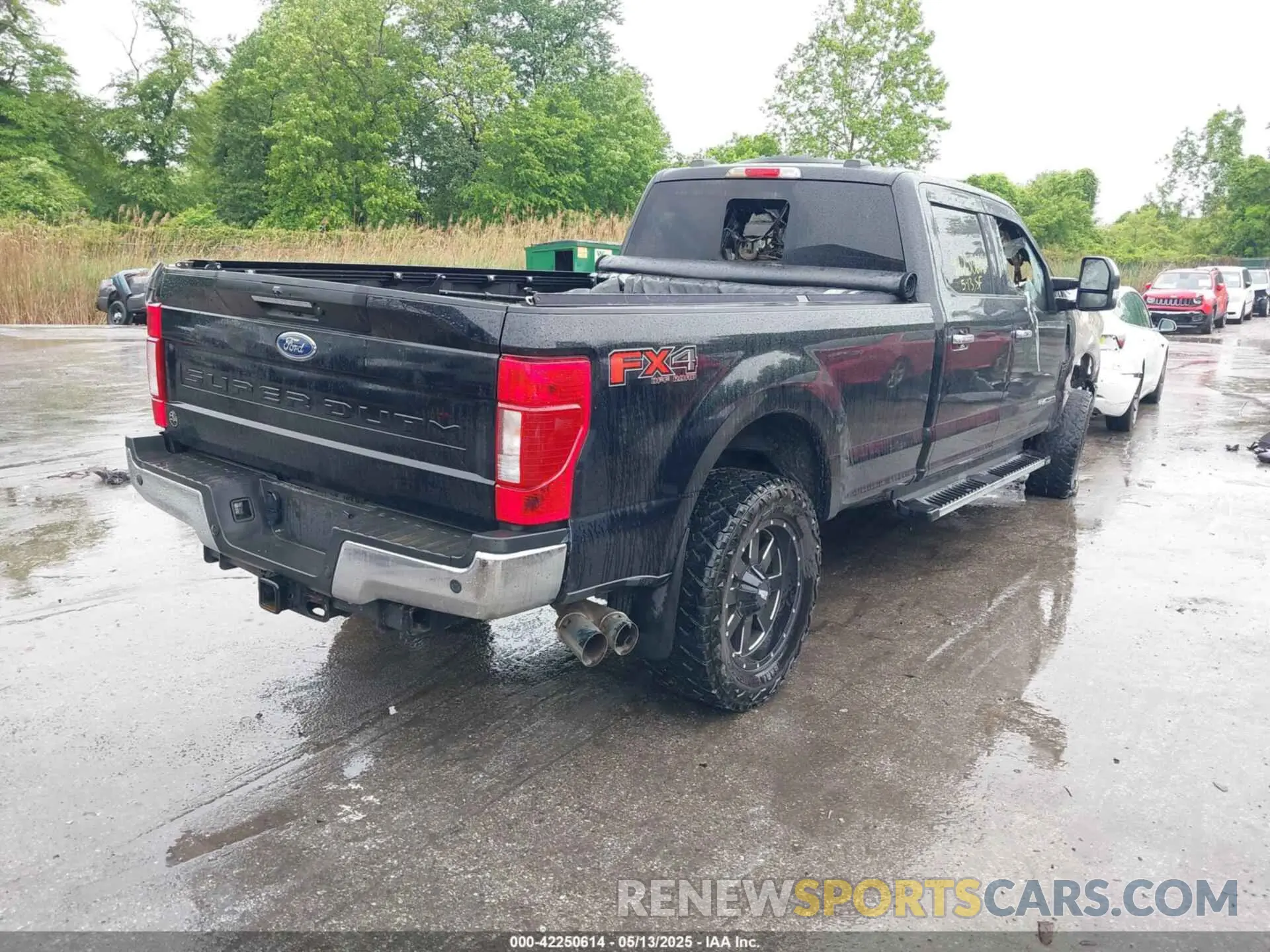 3 Photograph of a damaged car 1FT8W2BT2LED56333 FORD F-250 2020