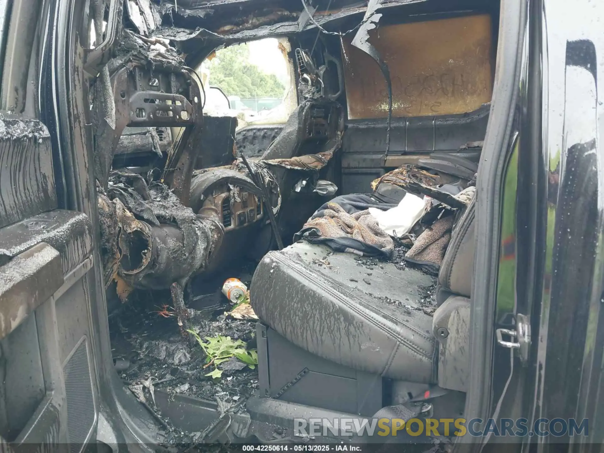 7 Photograph of a damaged car 1FT8W2BT2LED56333 FORD F-250 2020