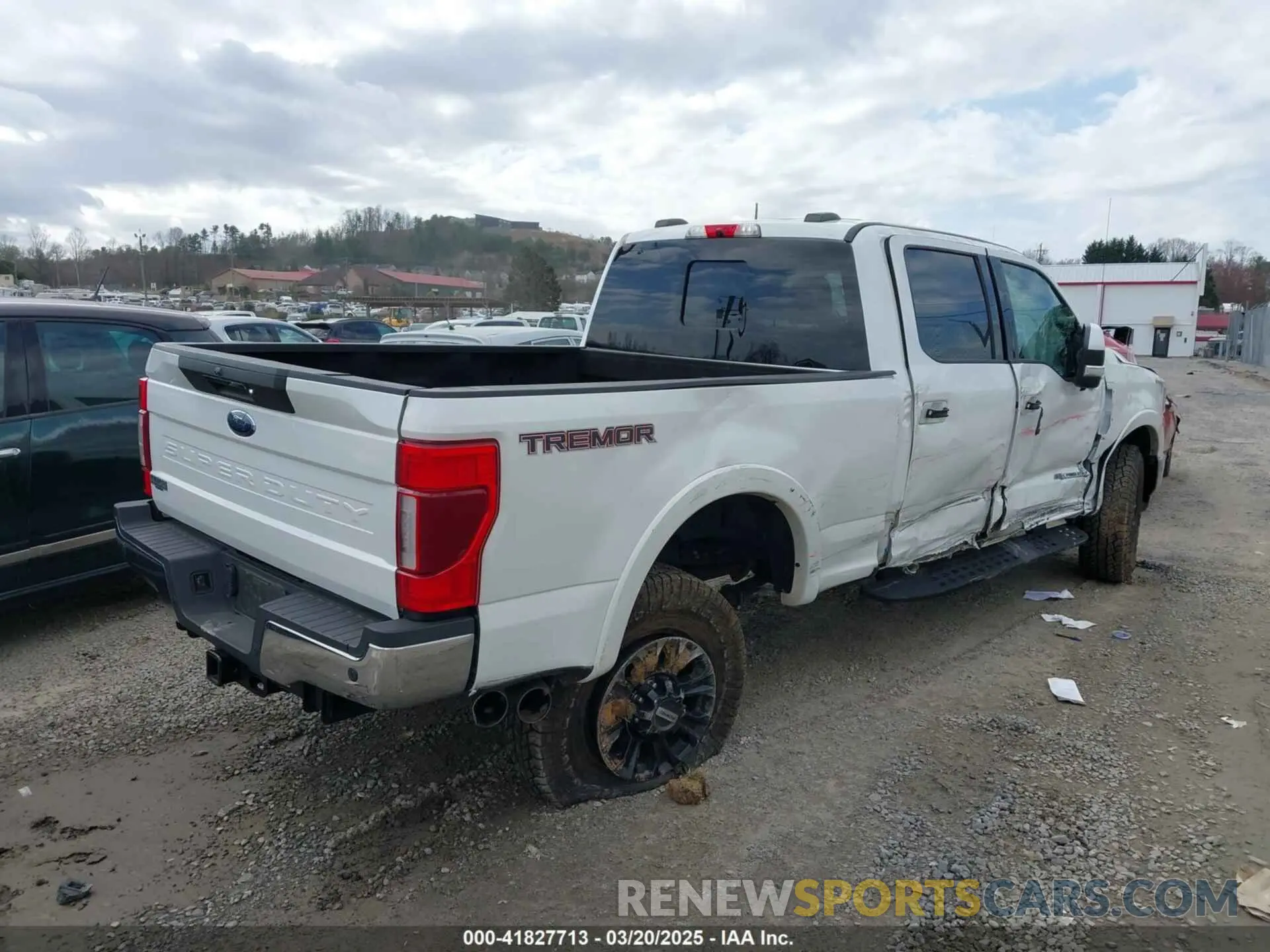 4 Photograph of a damaged car 1FT8W2BT7LEE92621 FORD F-250 2020