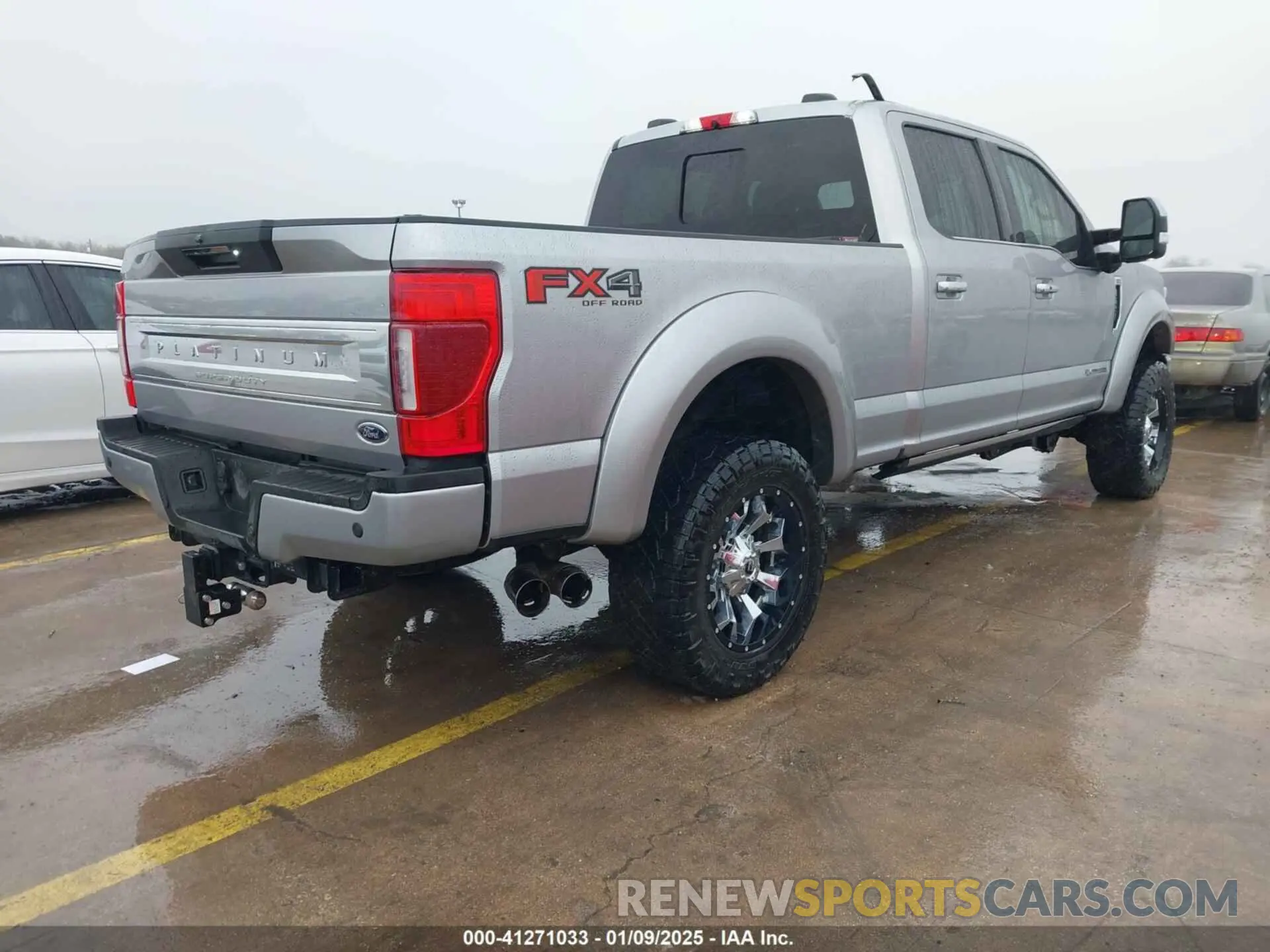 4 Photograph of a damaged car 1FT8W2BT8LEE71602 FORD F-250 2020