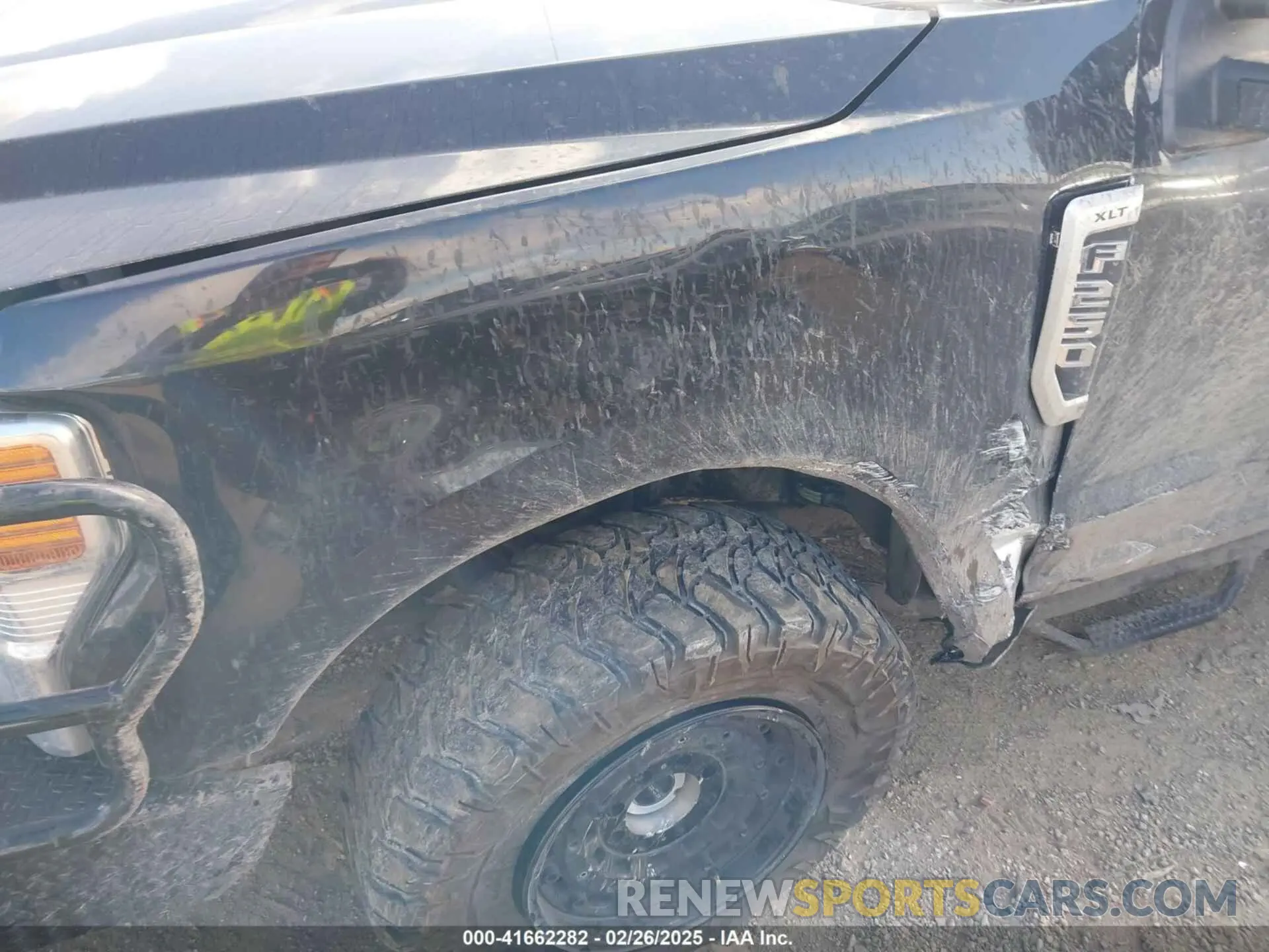 6 Photograph of a damaged car 1FTBF2BN2LEE49800 FORD F-250 2020