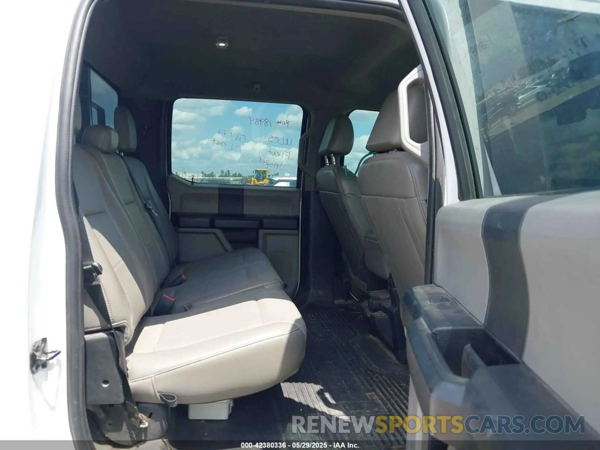8 Photograph of a damaged car 1FT7W2B66MED53975 FORD F-250 2021