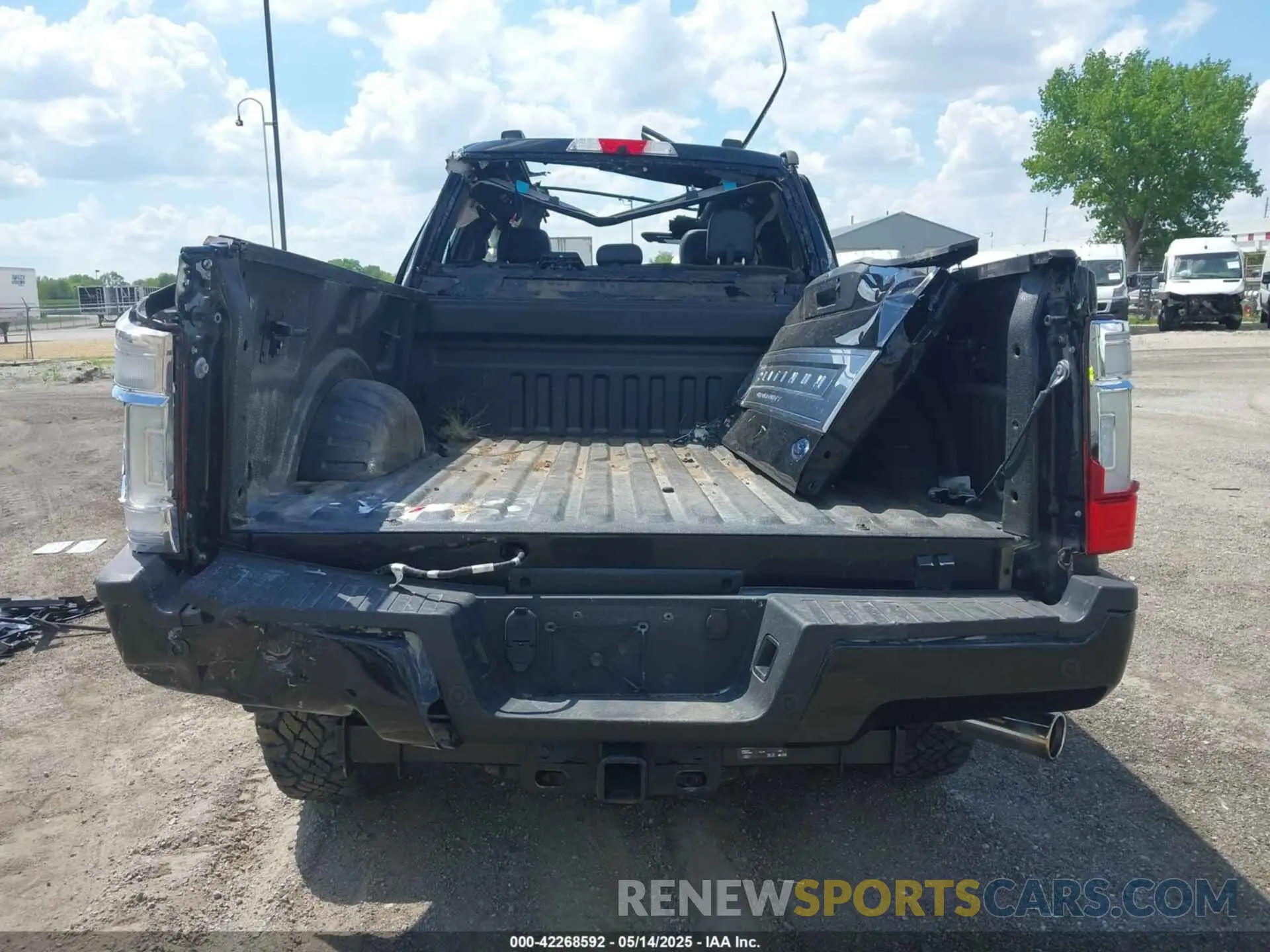 16 Photograph of a damaged car 1FT7W2BN6MED82402 FORD F-250 2021