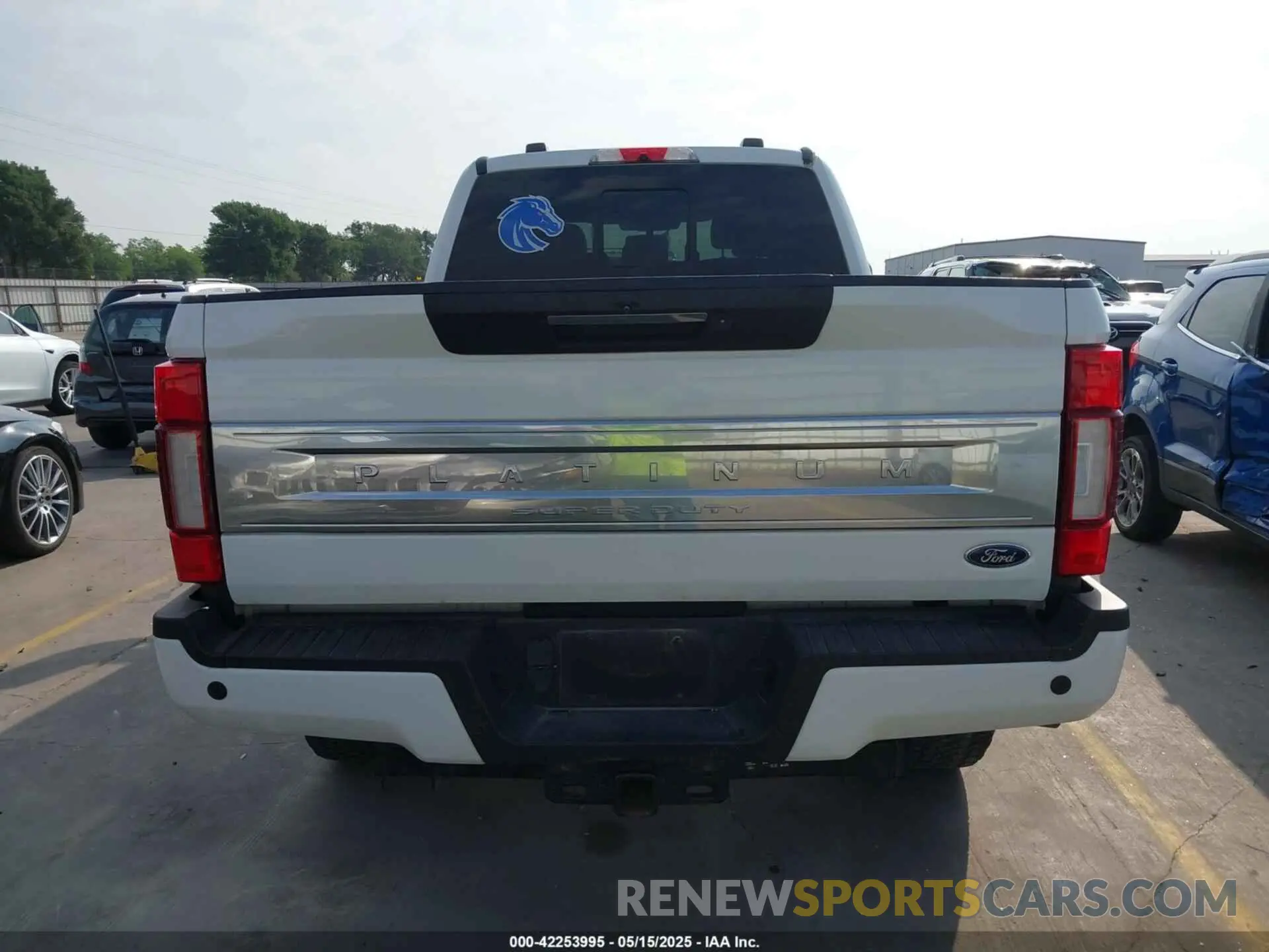 17 Photograph of a damaged car 1FT7W2BT5MED78338 FORD F-250 2021