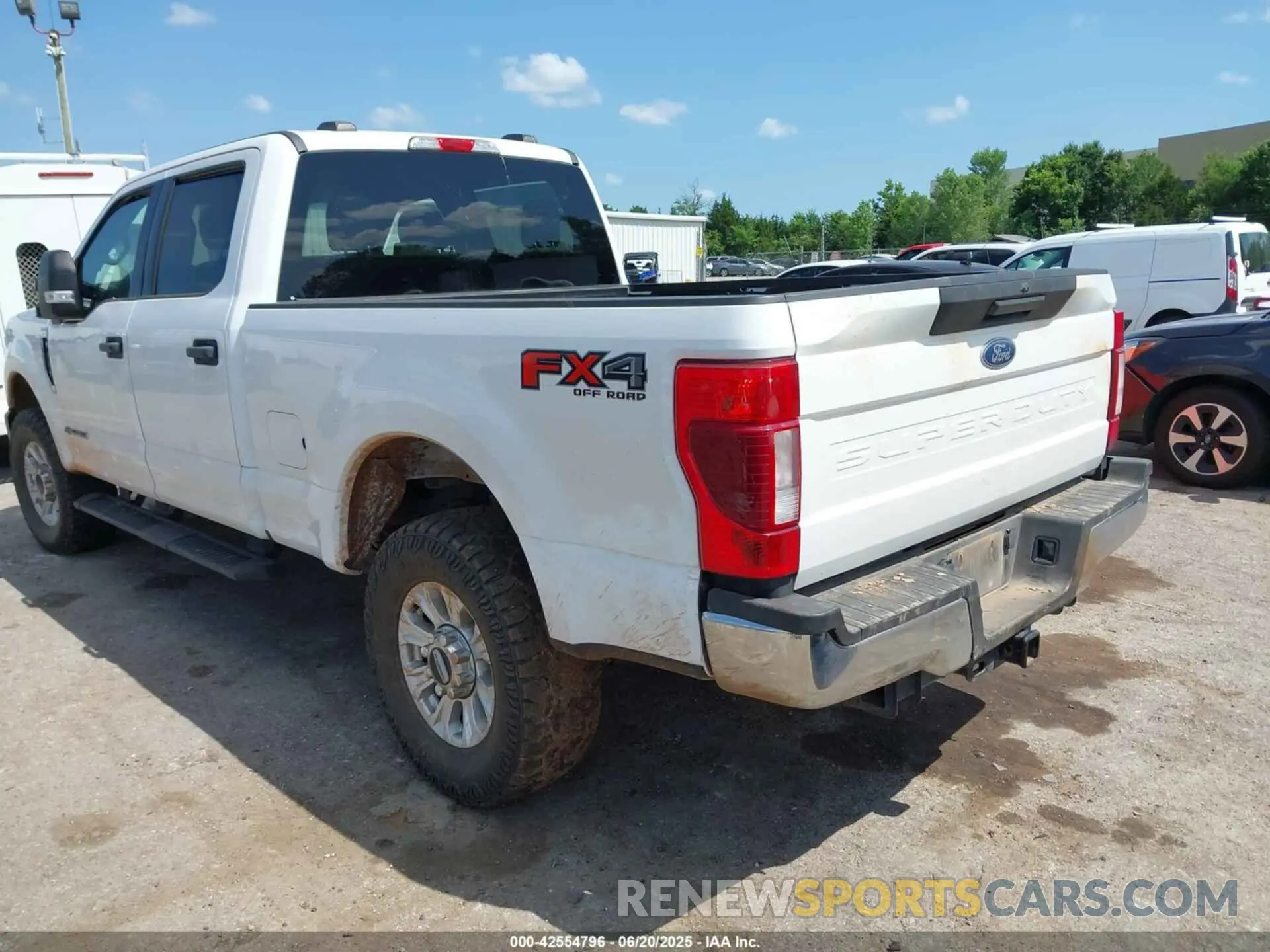 3 Photograph of a damaged car 1FT7W2BT8MED71917 FORD F-250 2021